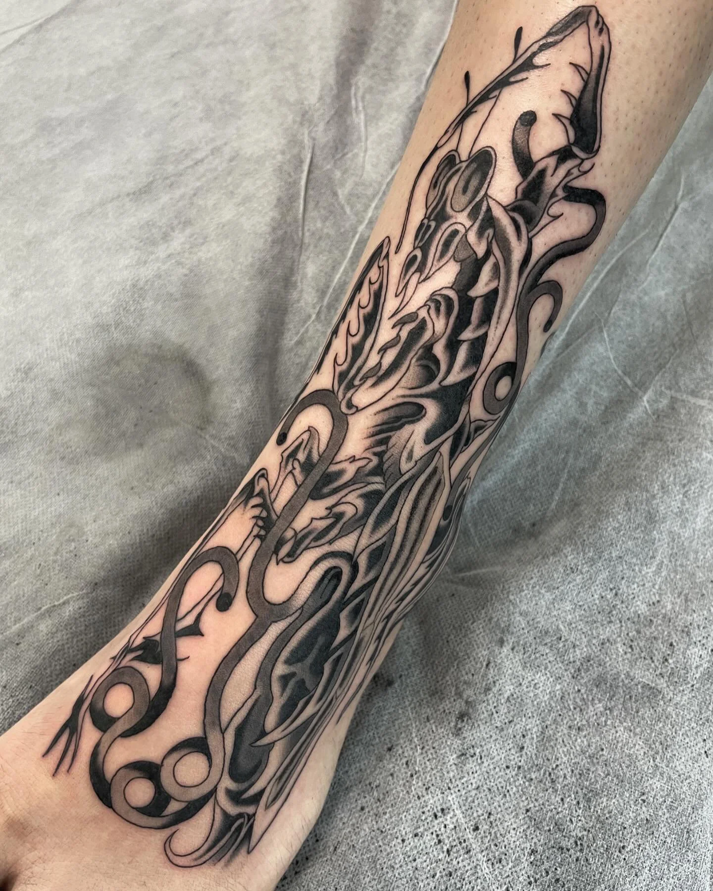 Other side mantis for @ashparnham 
@wa.ink.tattoo
