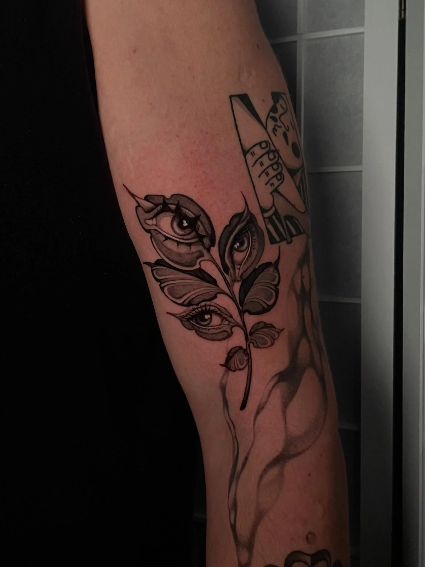 For the lovely Mauro β£οΈ thank you for letting me tattoo you before you went on your next adventure overseas !!
Booking for November
Please follow the link in my bio for all booking enquiries
Tiktok: MaiyaArt_
Facebook: Maiya Art
#tattoo #tattooa