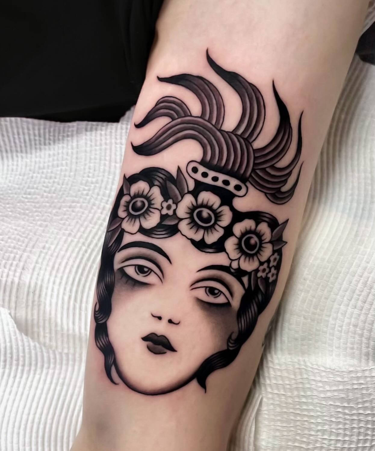 Scared lady face for Jai, thank you again ★ ☆ ★ made at @wa.ink.tattoo