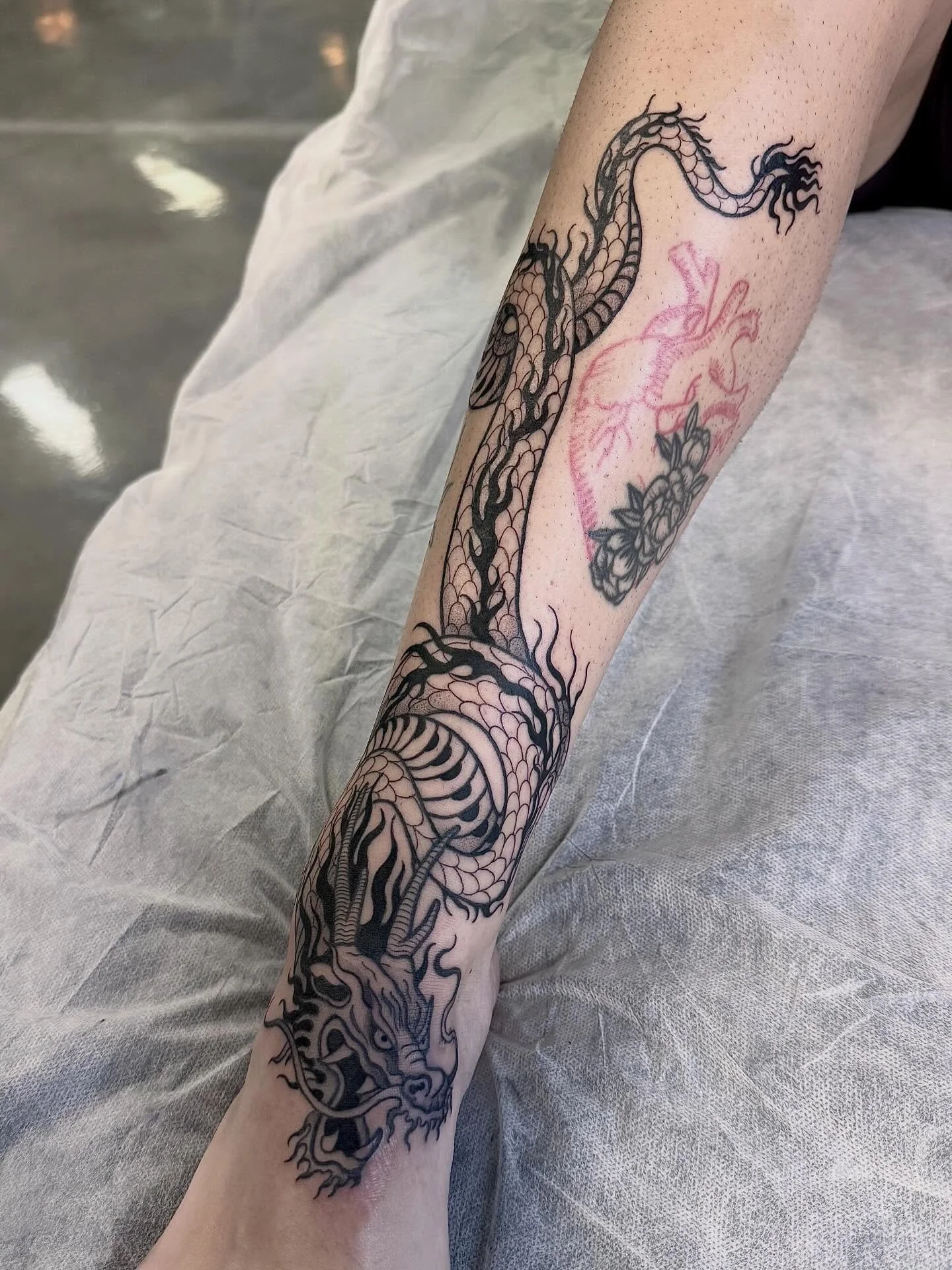 Dragon for Emma 🐉 would love to do more like this!! 
DM or email hayliefarrell@icloud.com 
Located 📍 @wa.ink.tattoo