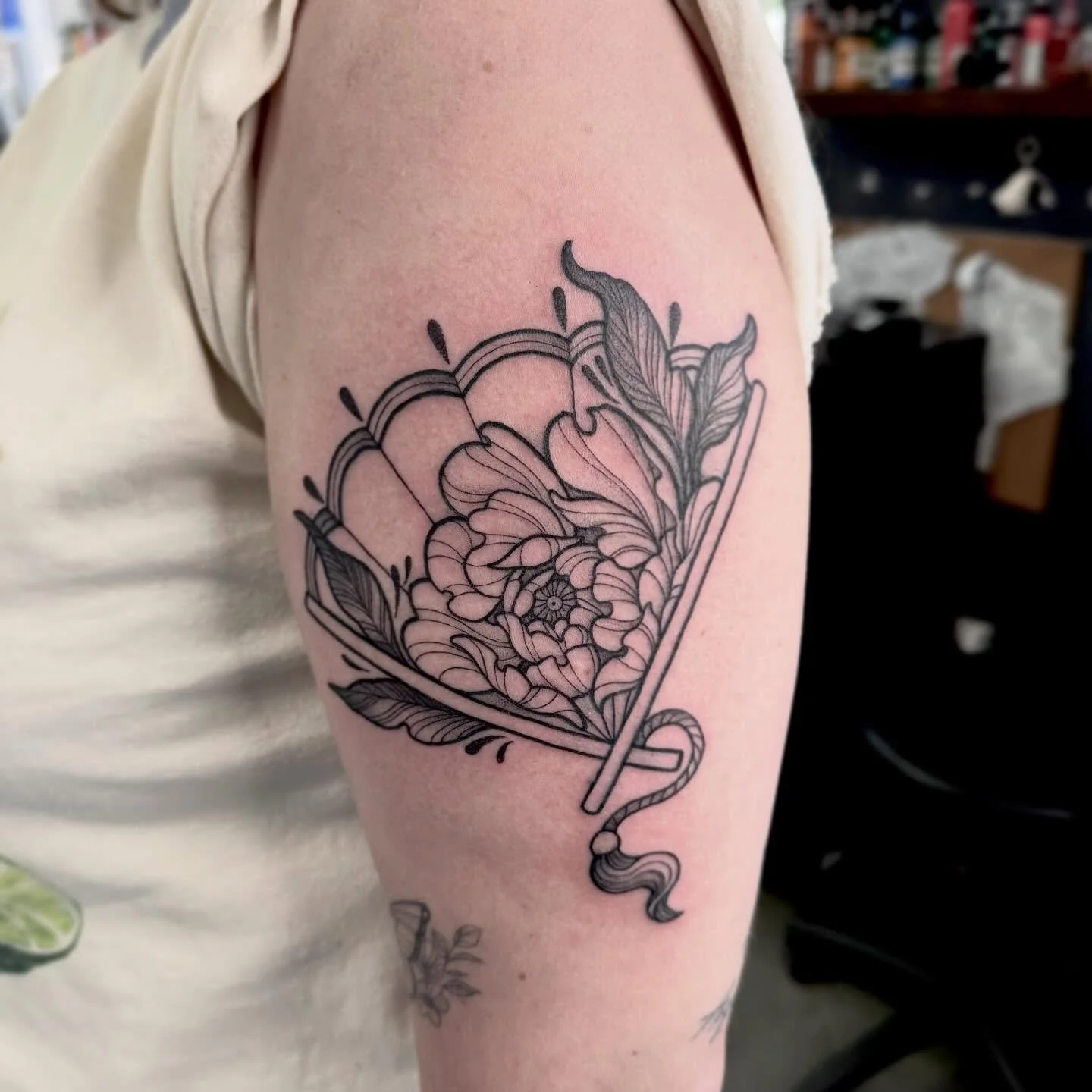 Fan from my flash for Casey 🖤 DM or email hayliefarell@icloud.com to book in ✨
Located - 📍 @wa.ink.tattoo