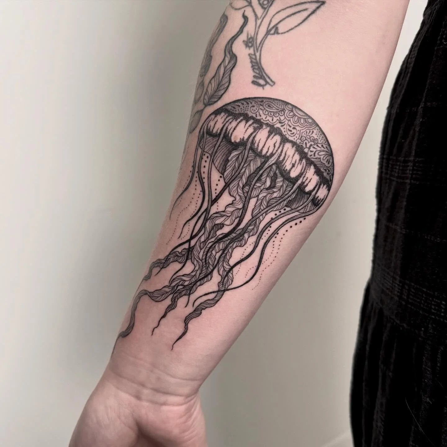 Jellyfish for Cara 🪼🩷 
DM or email hayliefarrell@icloud.com to book in ☺️
Located 📍 @wa.ink.tattoo