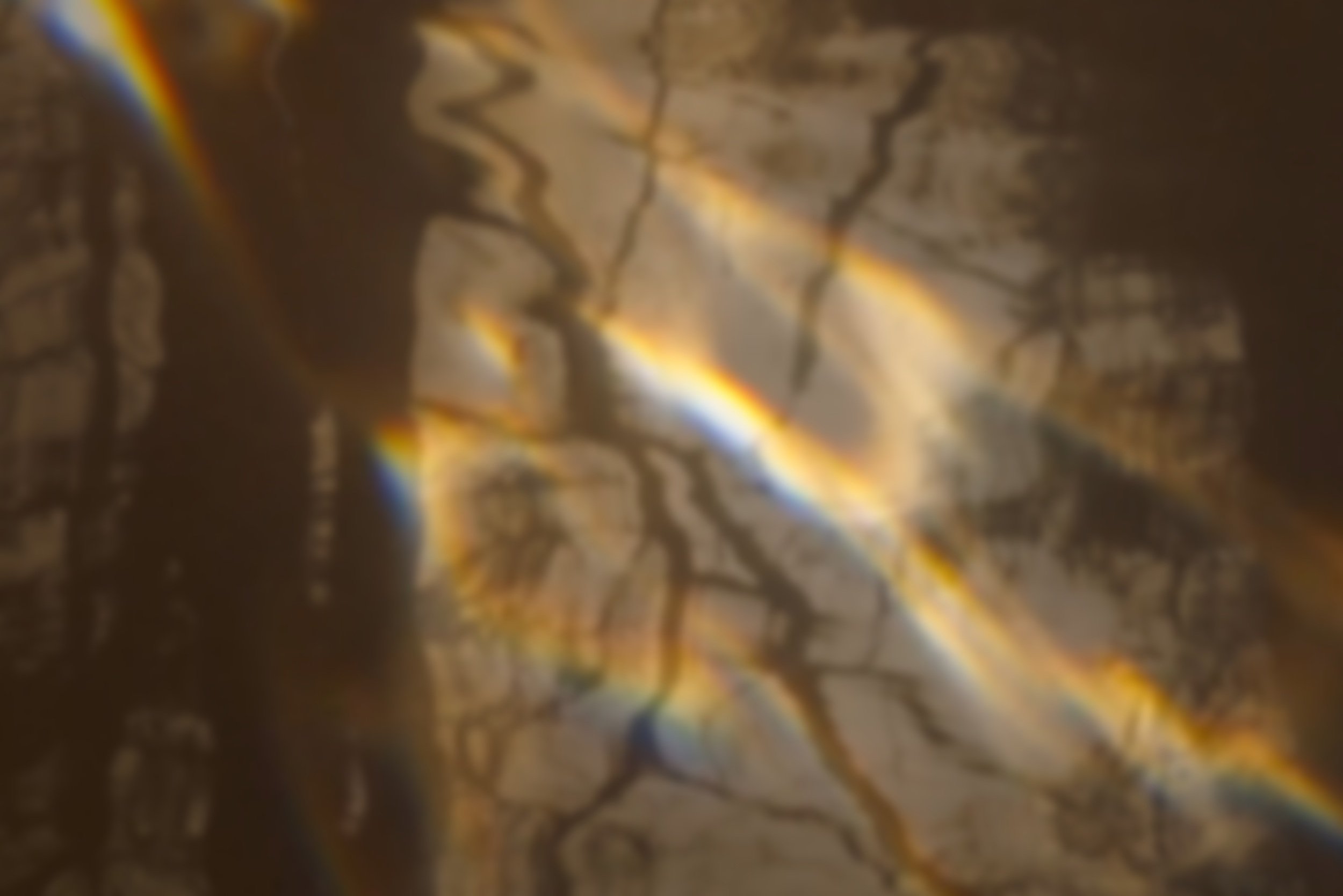 refraction_reflection_bg_static.jpg