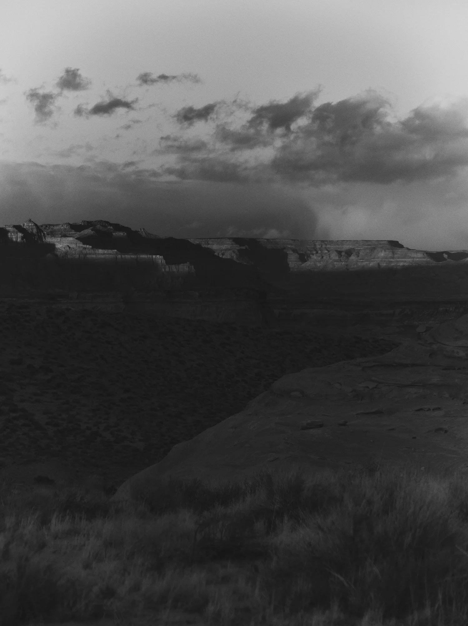 WAL326.main_fashion.02_WALLPAPER_AMANGIRI_INCINDENTALS_0218_RGB.JPG