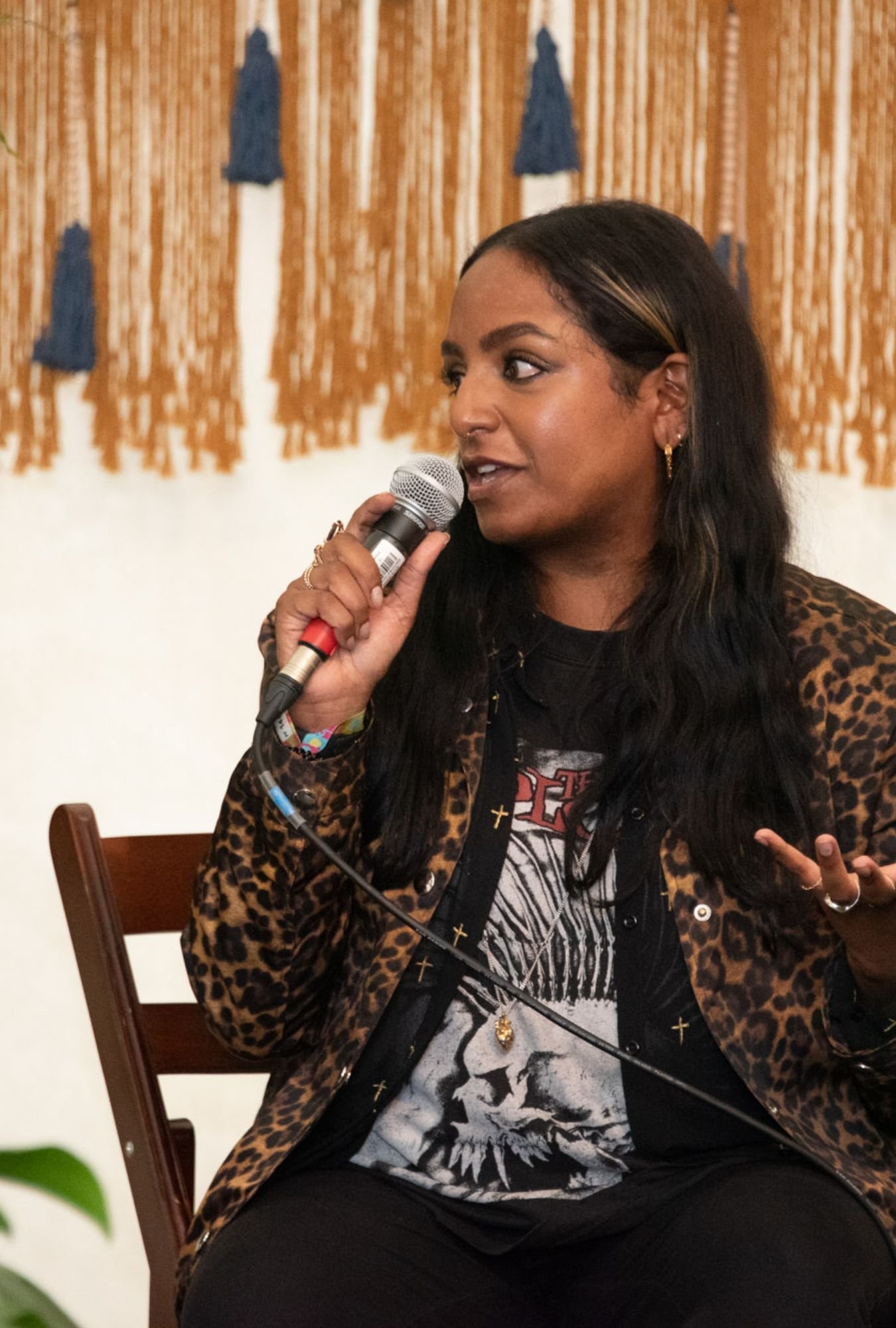 Anita bhagwandas author beauty journalist speaking host – 10.jpg