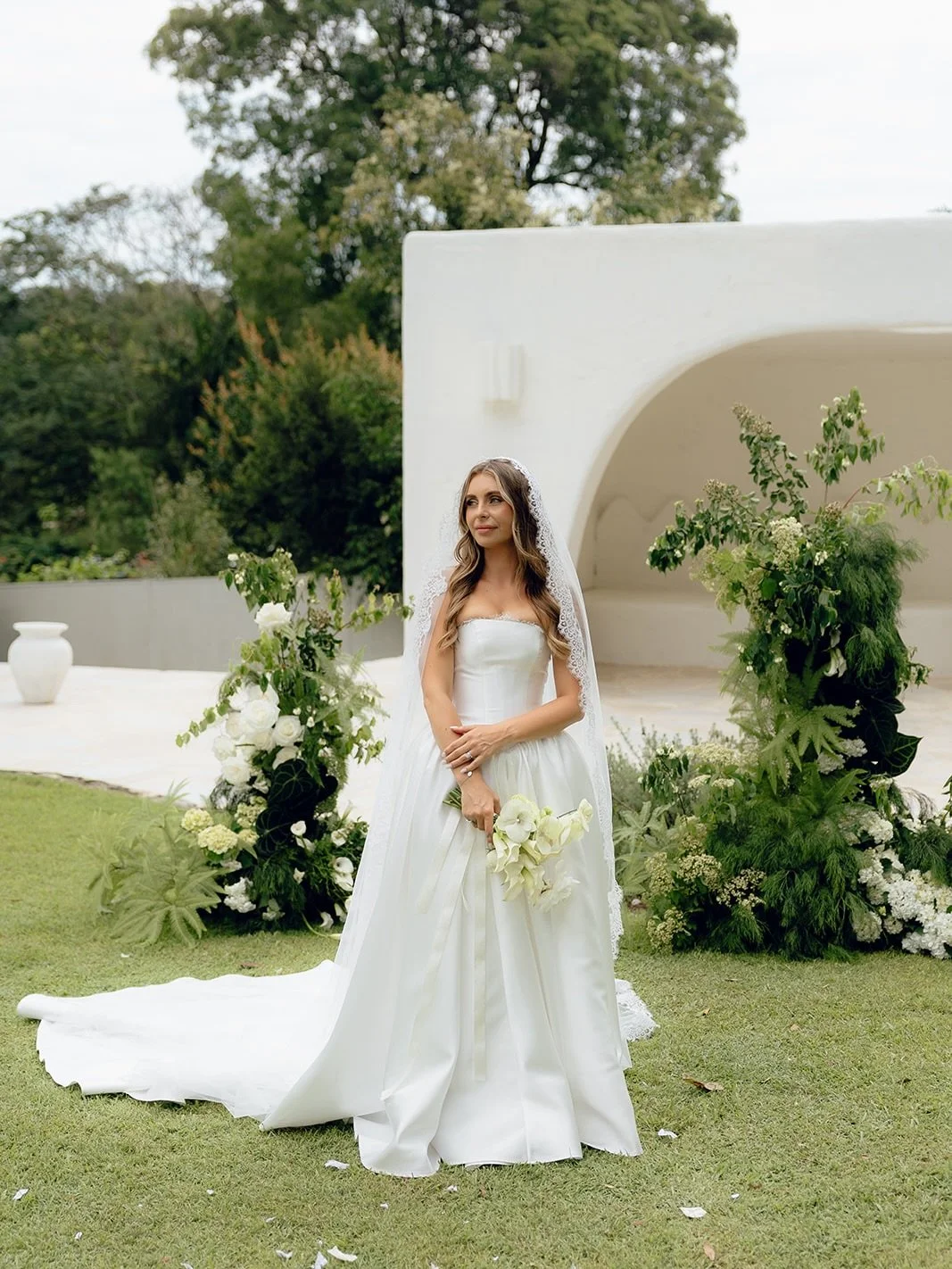 Alyssa, a vision. Dressed in gorgeous @astonbridal 

TEAM // 
Styling @thesmallthingsco 
Celebrant &amp; Coordination @under.the.arbour 
Florals @_folea
Catering @mariasbyronbay
Ice Sculpture @iceart_goldcoast
Bridal Gown @astonbridal
Glam @facebyjen