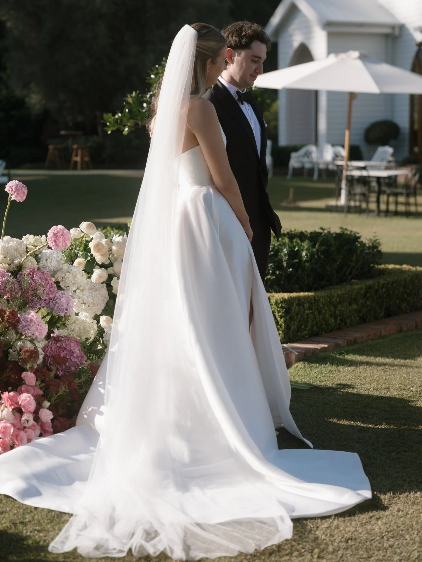 Janice &amp; Sam. Captured by beautiful @ninaclairephotographer @thevalleyestategc