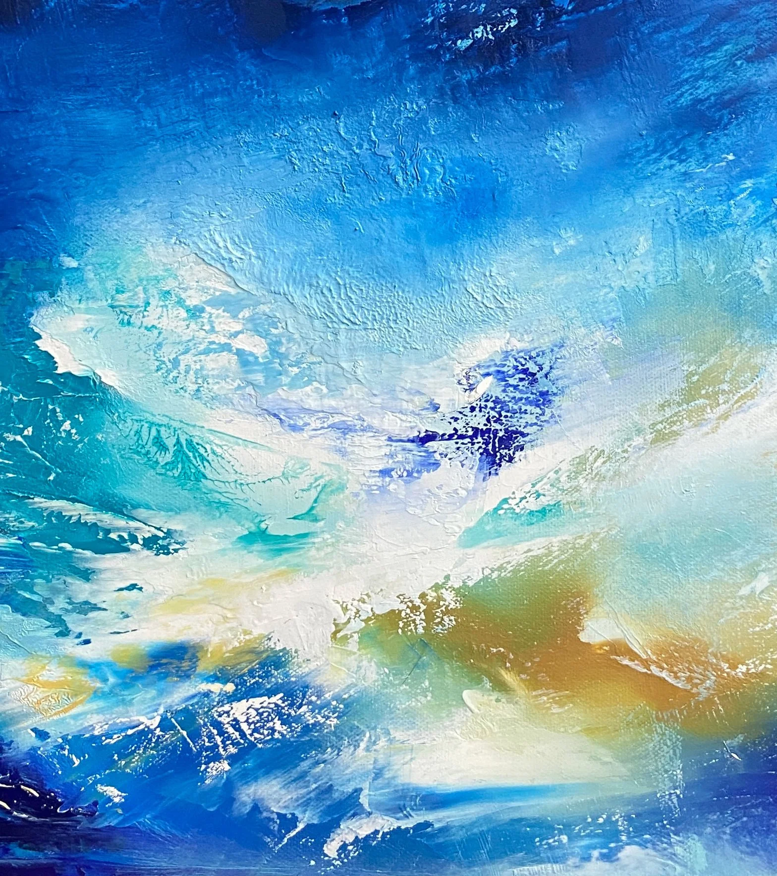 Elunara-detail1.jpeg