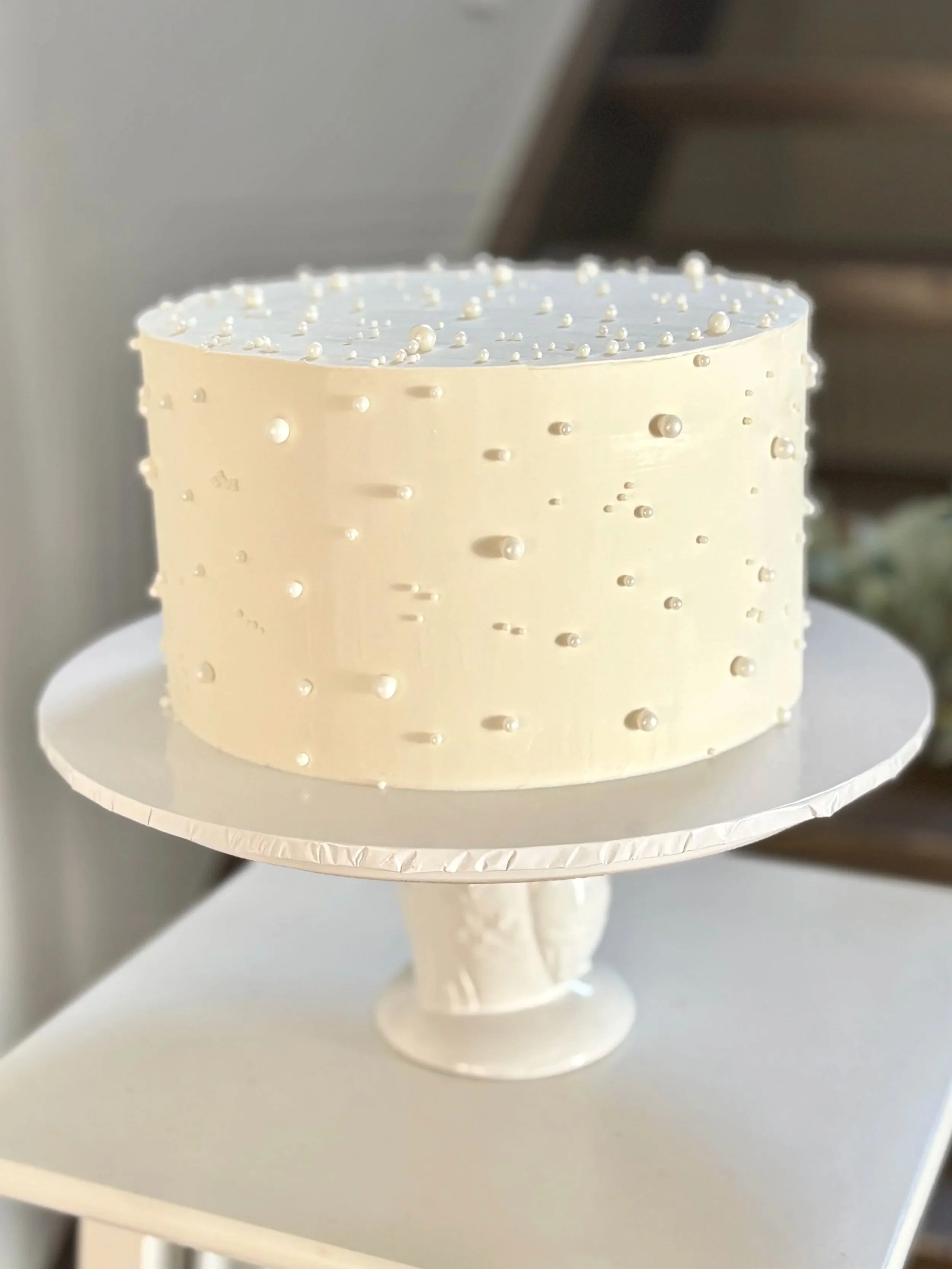 Bridal Shower Cake - A Pearl Affair