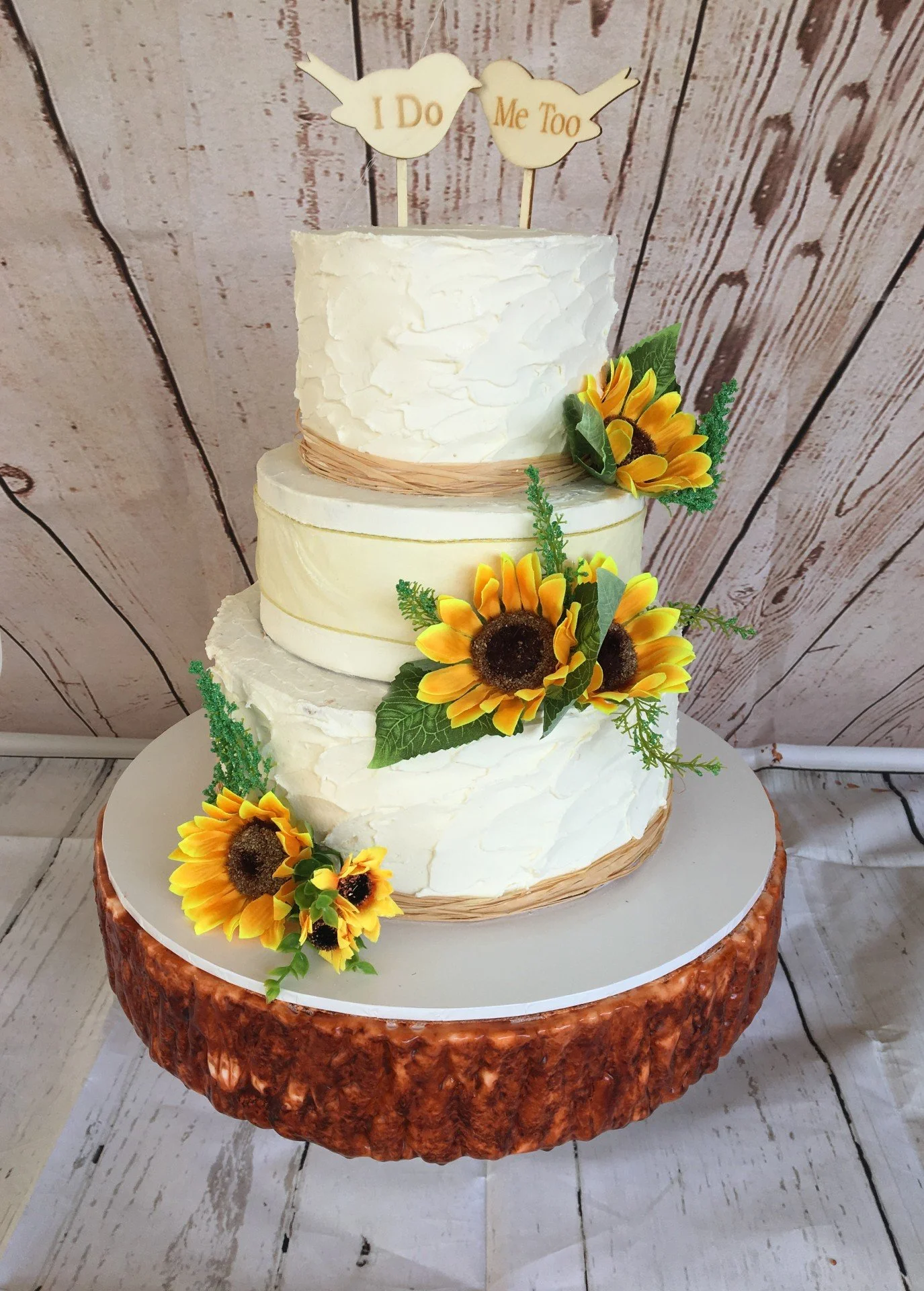 3 Tier White Buttercream cake with Sunflowers