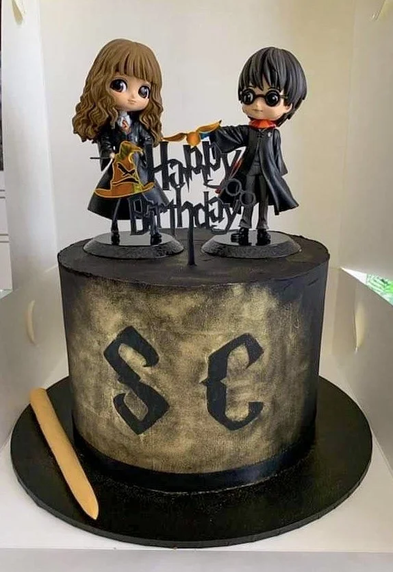 Harry Potter themed cake