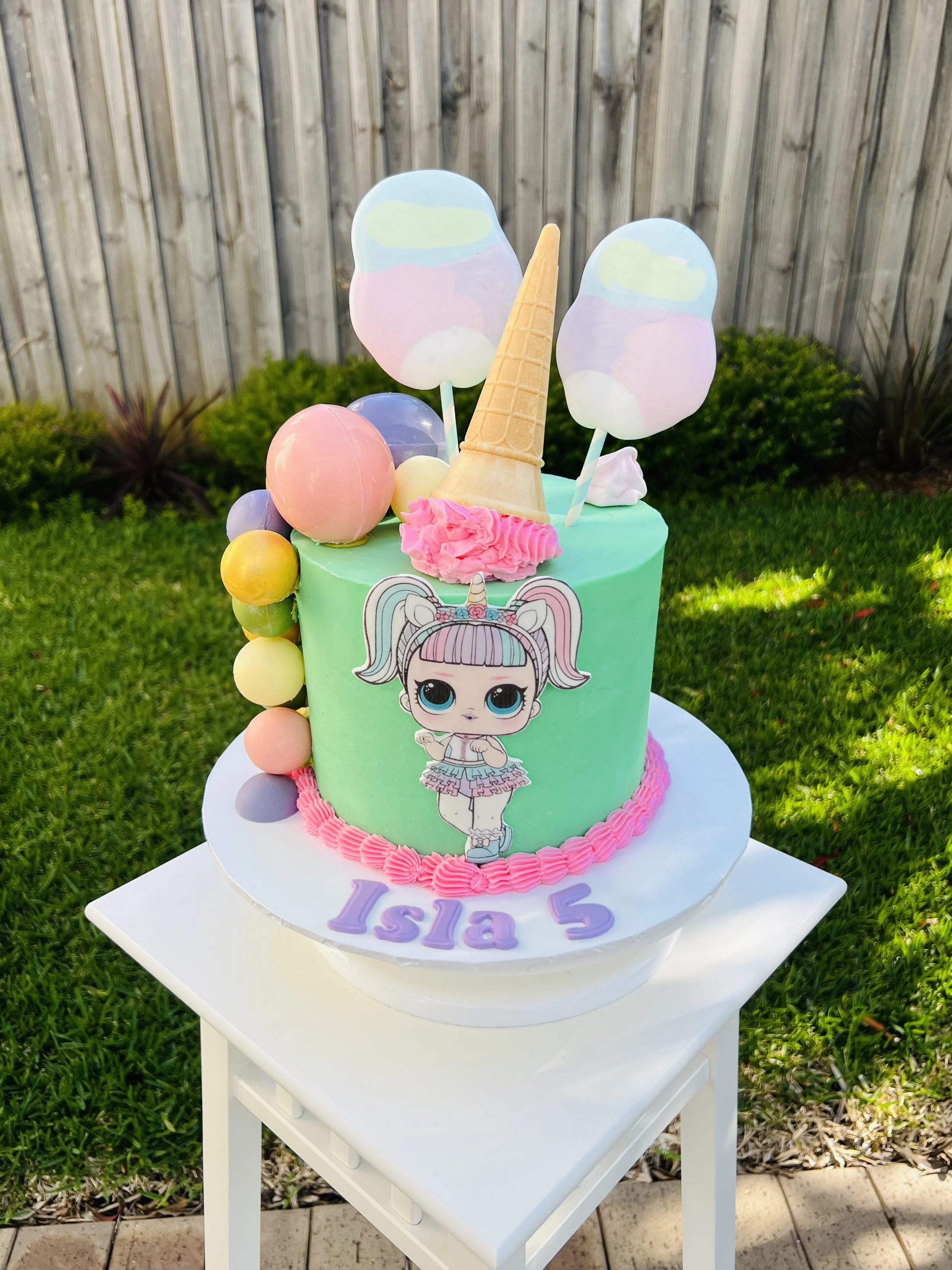 LOL with Chocolate balls cake