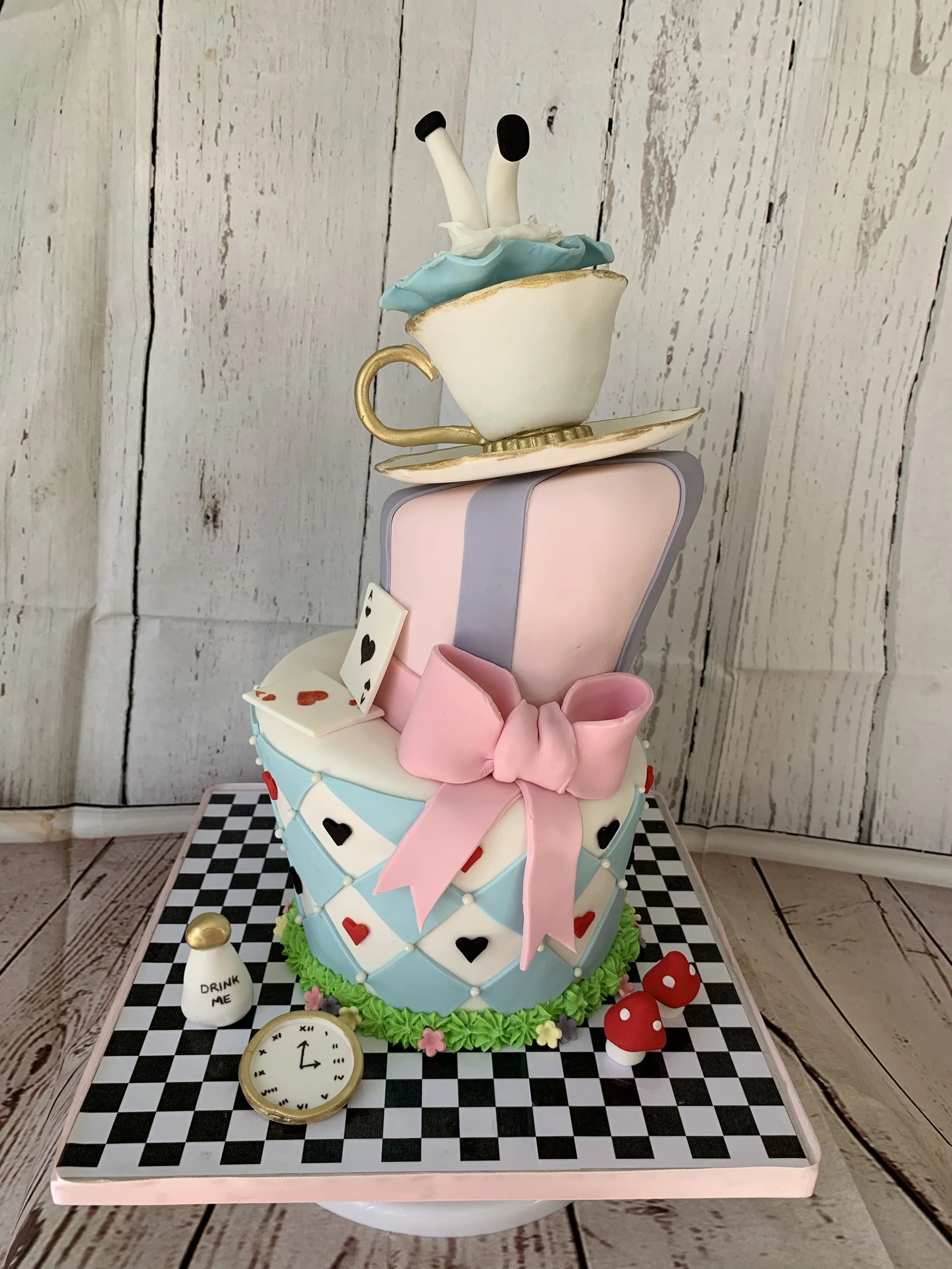Disney Alice in Wonderland - Topsy Turvy