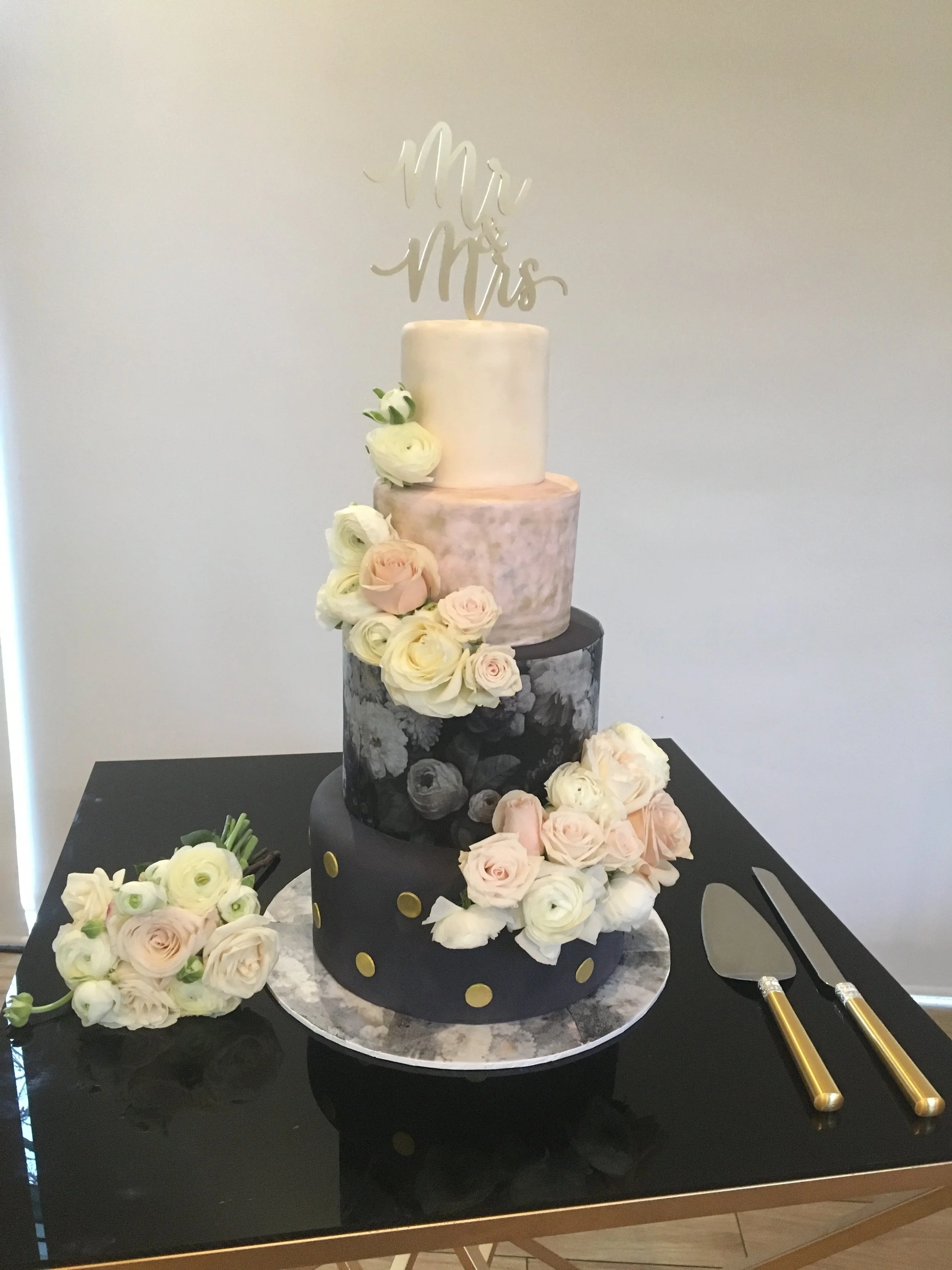 4 Tier Elegant Wedding Cake