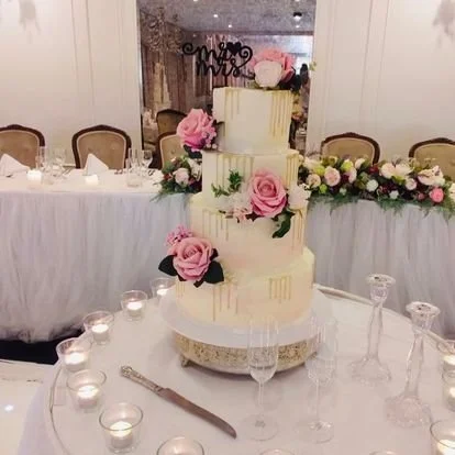 4 Tier Buttercream cake with Fresh Flowers