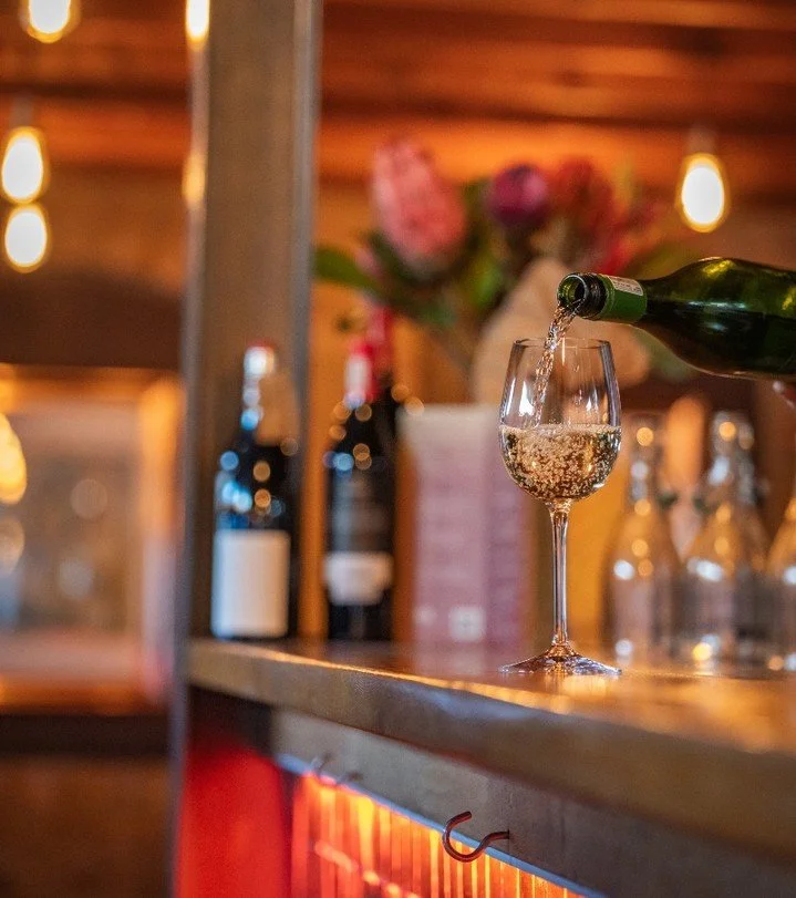 Forecast for the day: 99% chance of a chilled glass of white 🍷❄️

#VivatBacchus #SummerSips #WhiteWineSeason