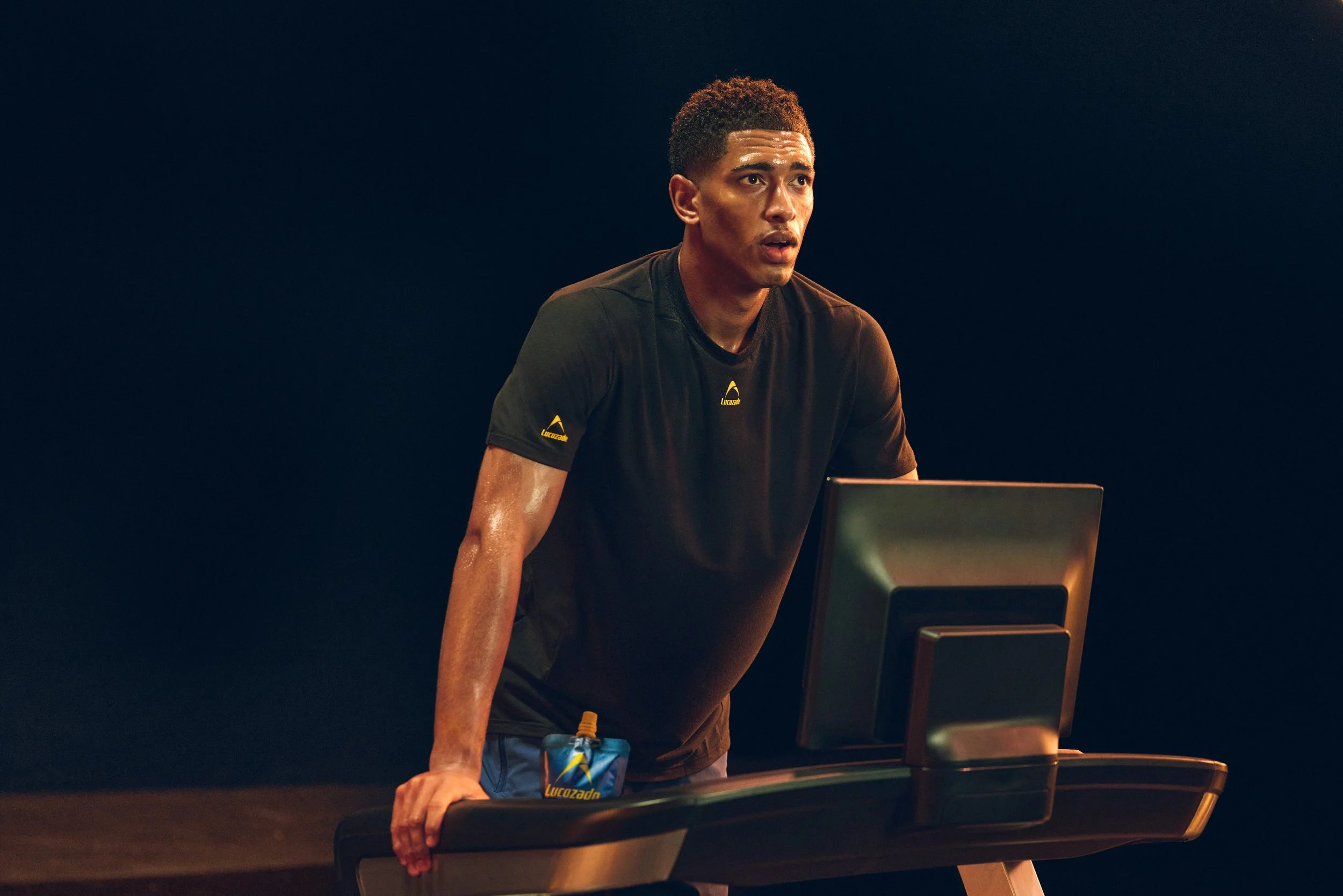 2026_03_LUCOZADE_001140_72dpi.jpg