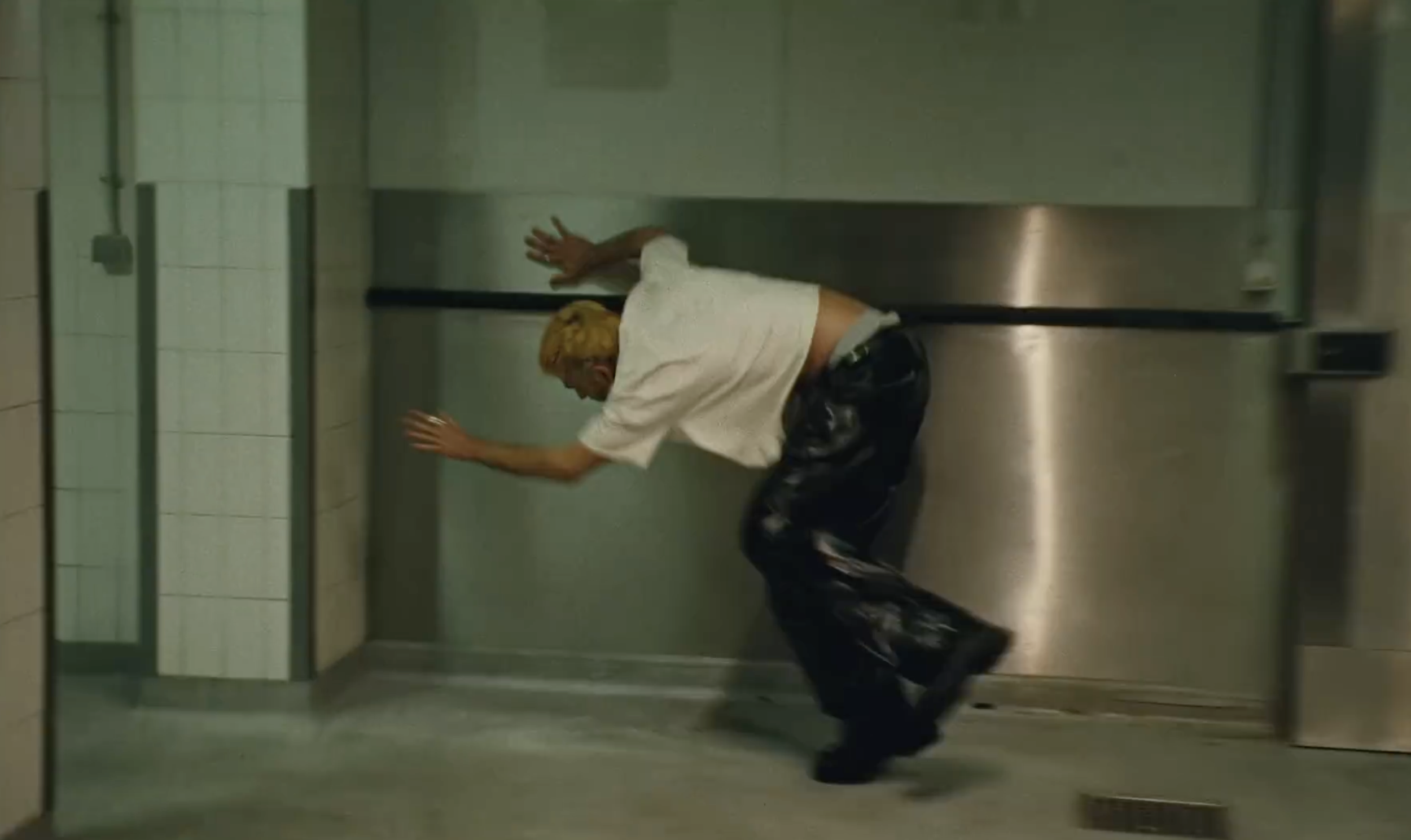 OSCAR & THE WOLF — SOMEBODY WITHOUT YOU 4.png