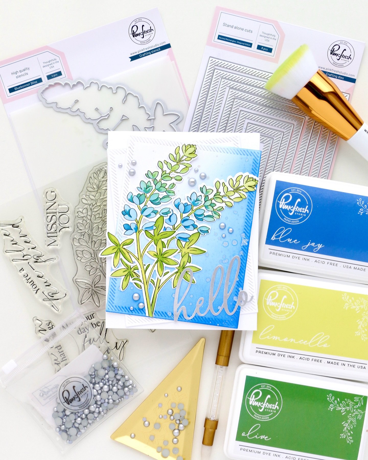 May is almost over, I&rsquo;ve got about 15 minutes left of it here in Spain and I&rsquo;m sneaking in with one last post. It&rsquo;s a good one though, it&rsquo;s a giveaway as I have a $50 gift card to @pinkfreshstudio to give away to a lucky winne
