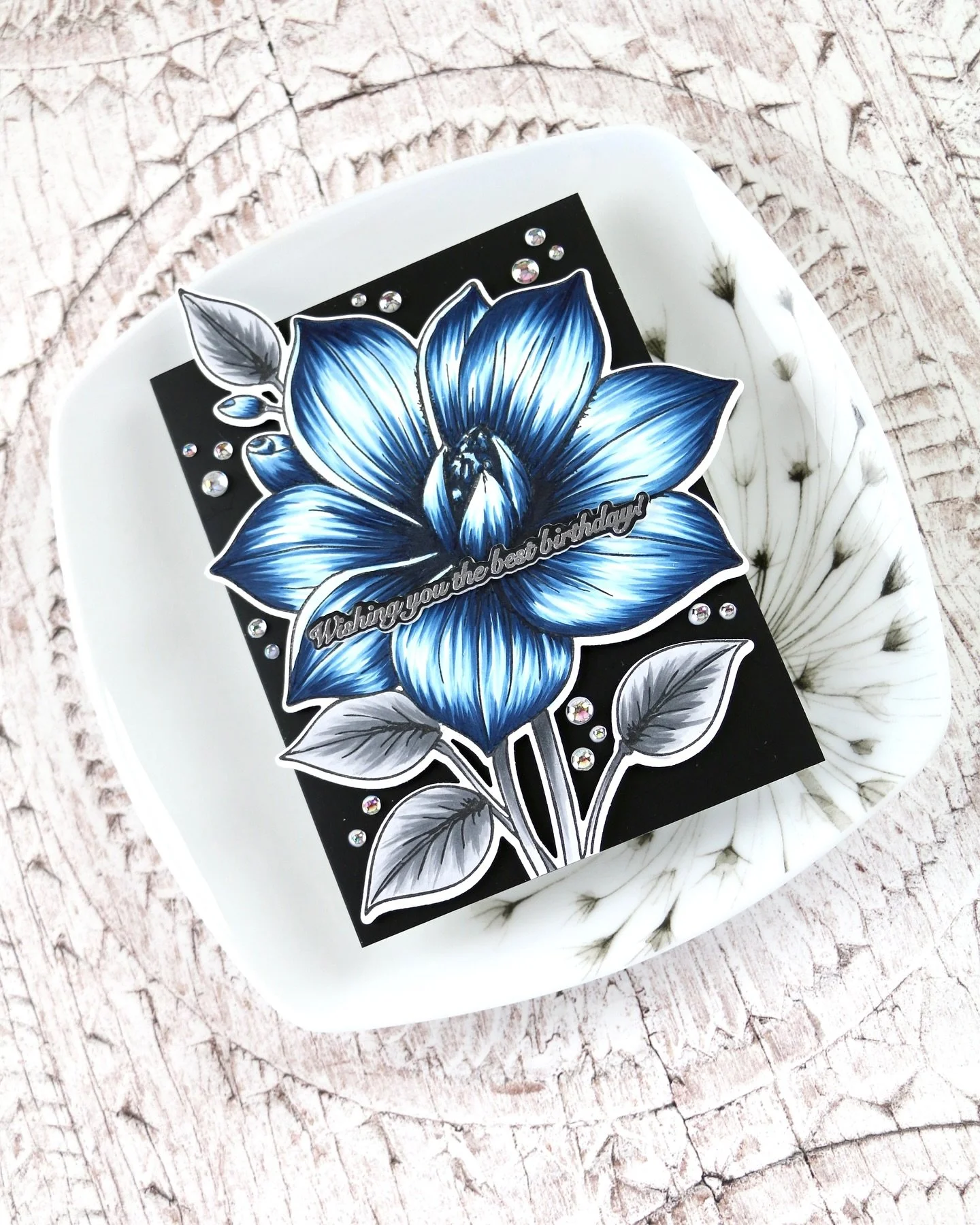 The @inkon3 Stamptember set from @simonsaysstamp  is still available, so if you want it grab it quickly as once it&rsquo;s sold out, it&rsquo;s gone! 
I have seen some AMAZING projects with this set from Inkon3 friends and designers as I&rsquo;m a li