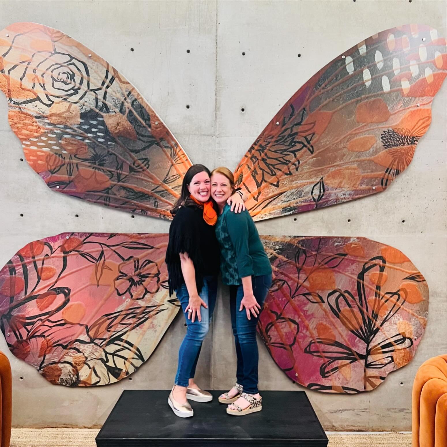 Flying into Friday and birthday weekend for my favorite red head @lesliehphotog 🎉 It&rsquo;s a great weekend to visit my #transformedclt 🦋 installation @theline_clt in and soak up all the fun in @southendclt ☀️