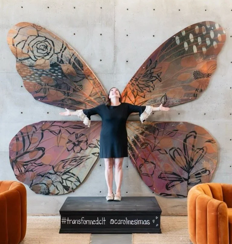 Soaring S L O W L Y into the weekend and intentionally pushing pause on my wild calendar and this crazy but wonderful world &hellip;looking forward to precious time with family soon for Thanksgiving. 
Head over to @theline_clt and snap your photo bet