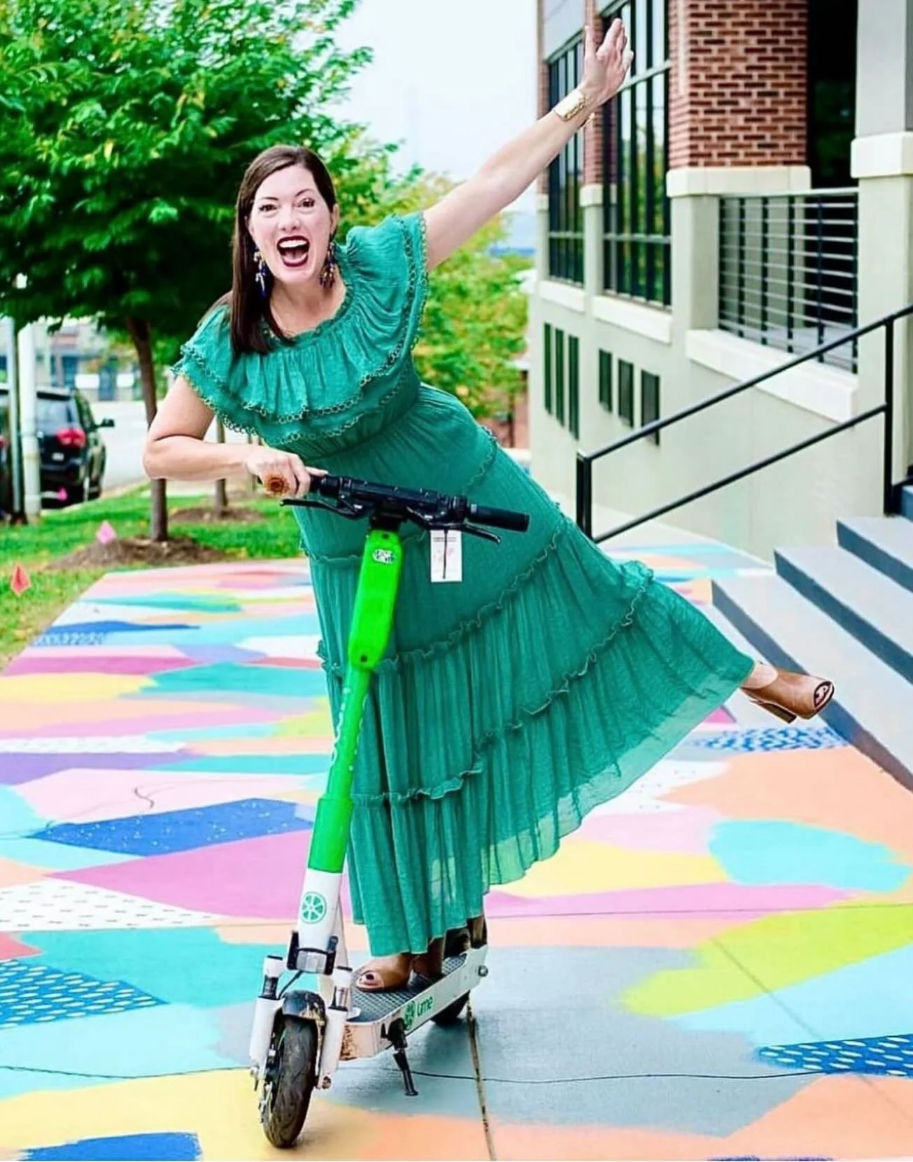 SCOOTING INTO SPRING with JOY + EXCITING NEWS! 
Scoot on over to CAROLINESIMAS.COM/RETREATS to see the updated page with BIG NEWS you&rsquo;ll have to see and read to believe it! 🎉💕
This is a great weekend to call friends and say yes to my creative