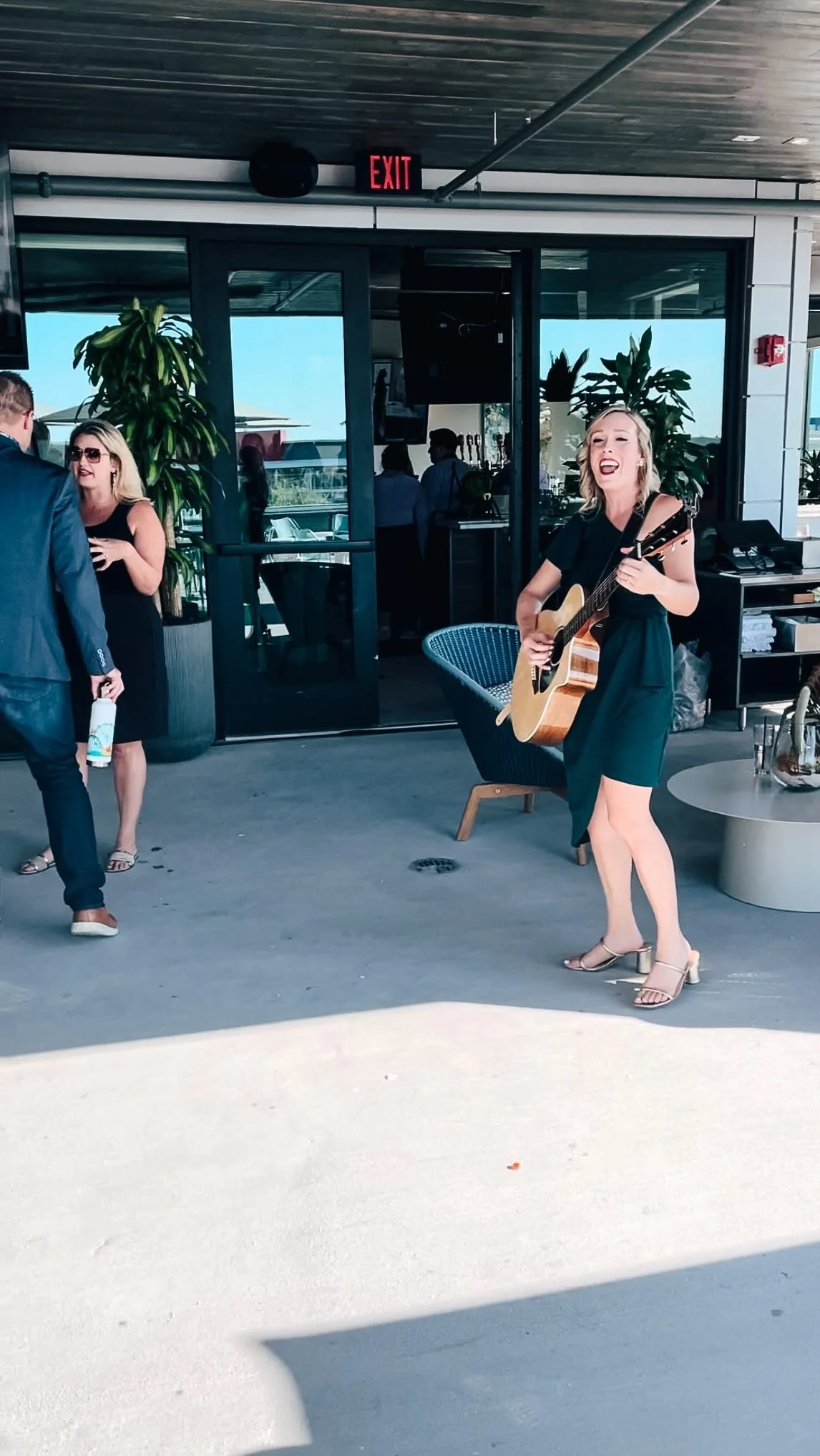 Top 10 Cocktail Hour Songs for an Wedding — Aloha Erica