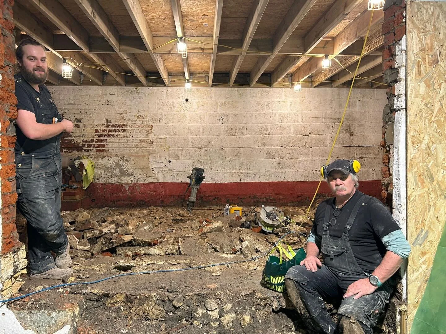 If you&rsquo;re a regular visitor to the mill you will have seen these two chaps around and maybe this should be their album cover photo?
.
Pat and Will have been working on restoring the mill with Ed here over a long time and they&rsquo;re working o