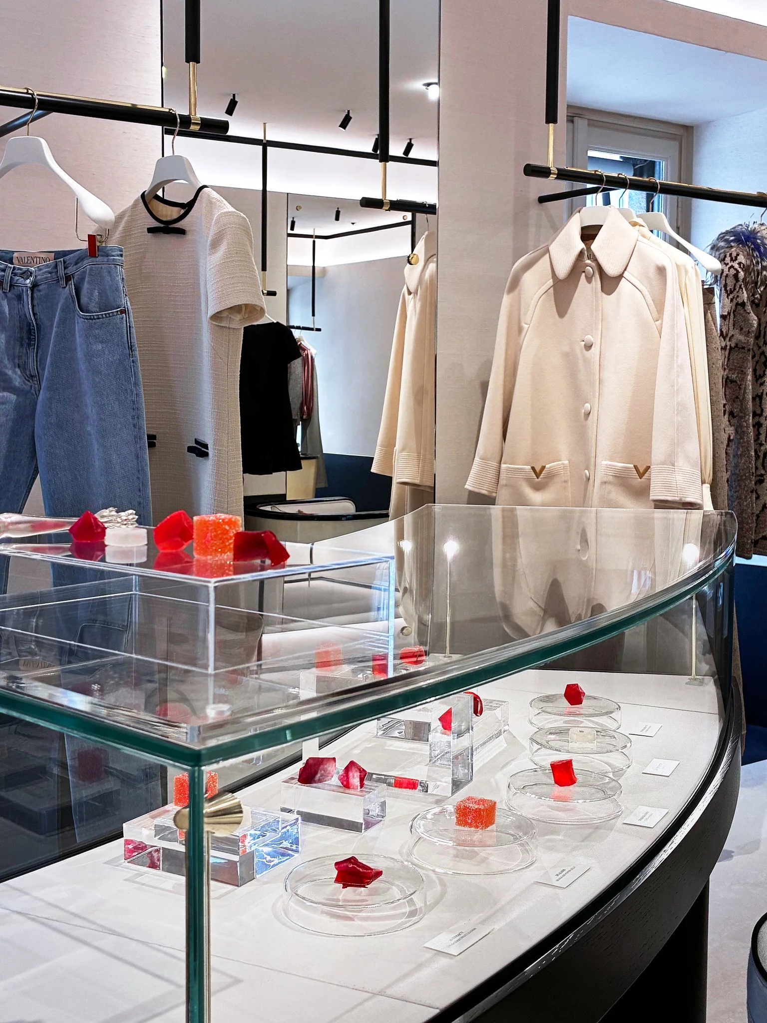 ZB_ValentinoGummies 3.jpg