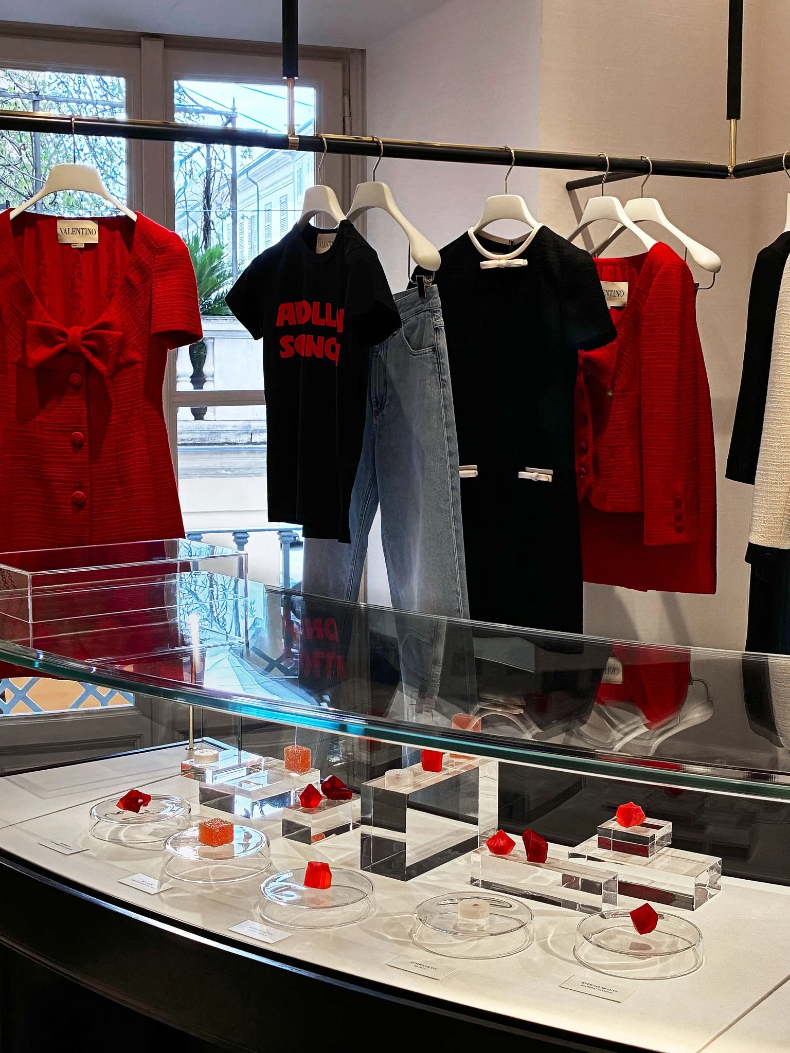 ZB_ValentinoGummies 2.jpg