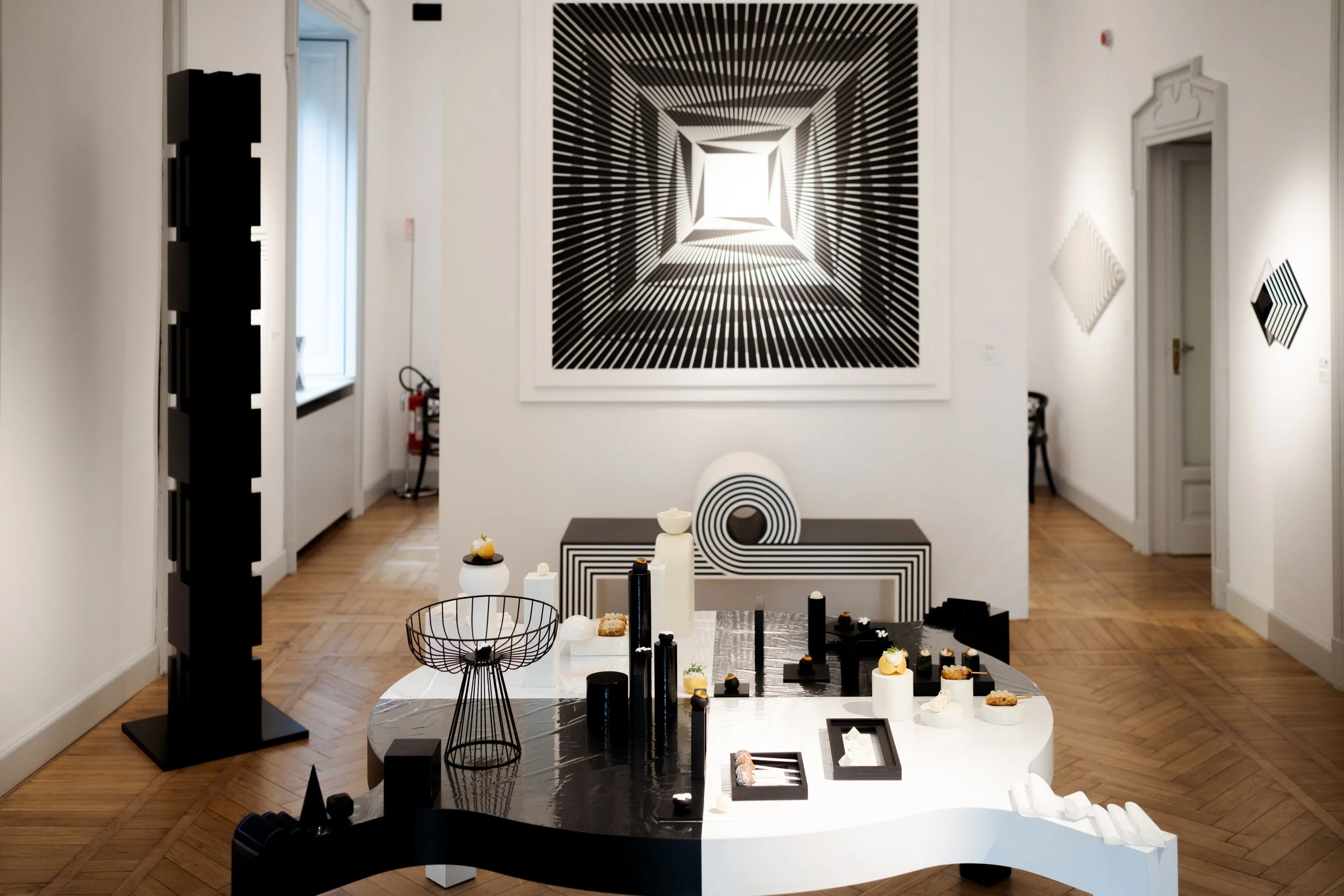 VISITA GUIDATA_FONDAZIONE MARCELLO MORANDINI_124_Set.upBlack&White.jpg