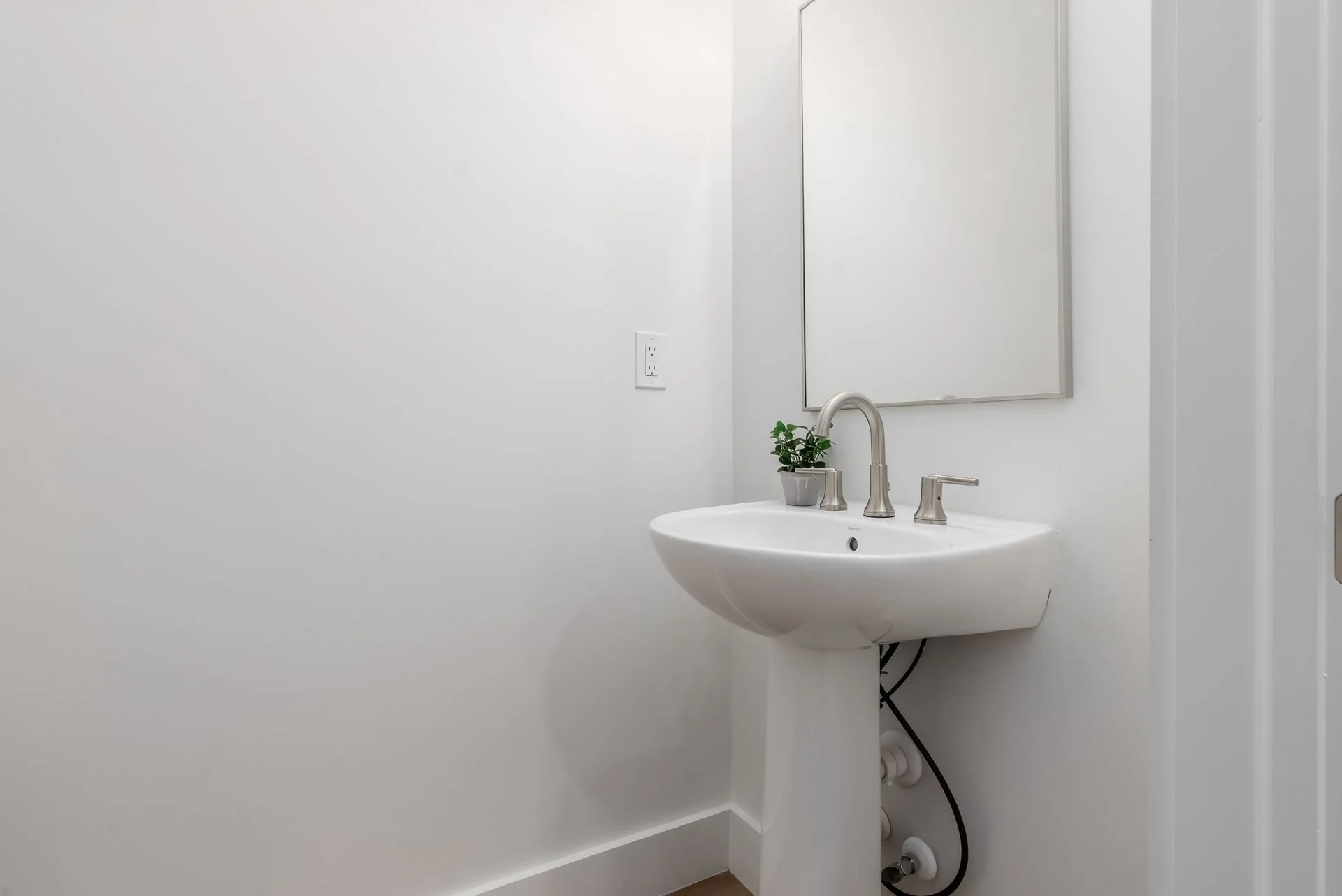 018_ Rd Columbus OH 43205 USA.jpg