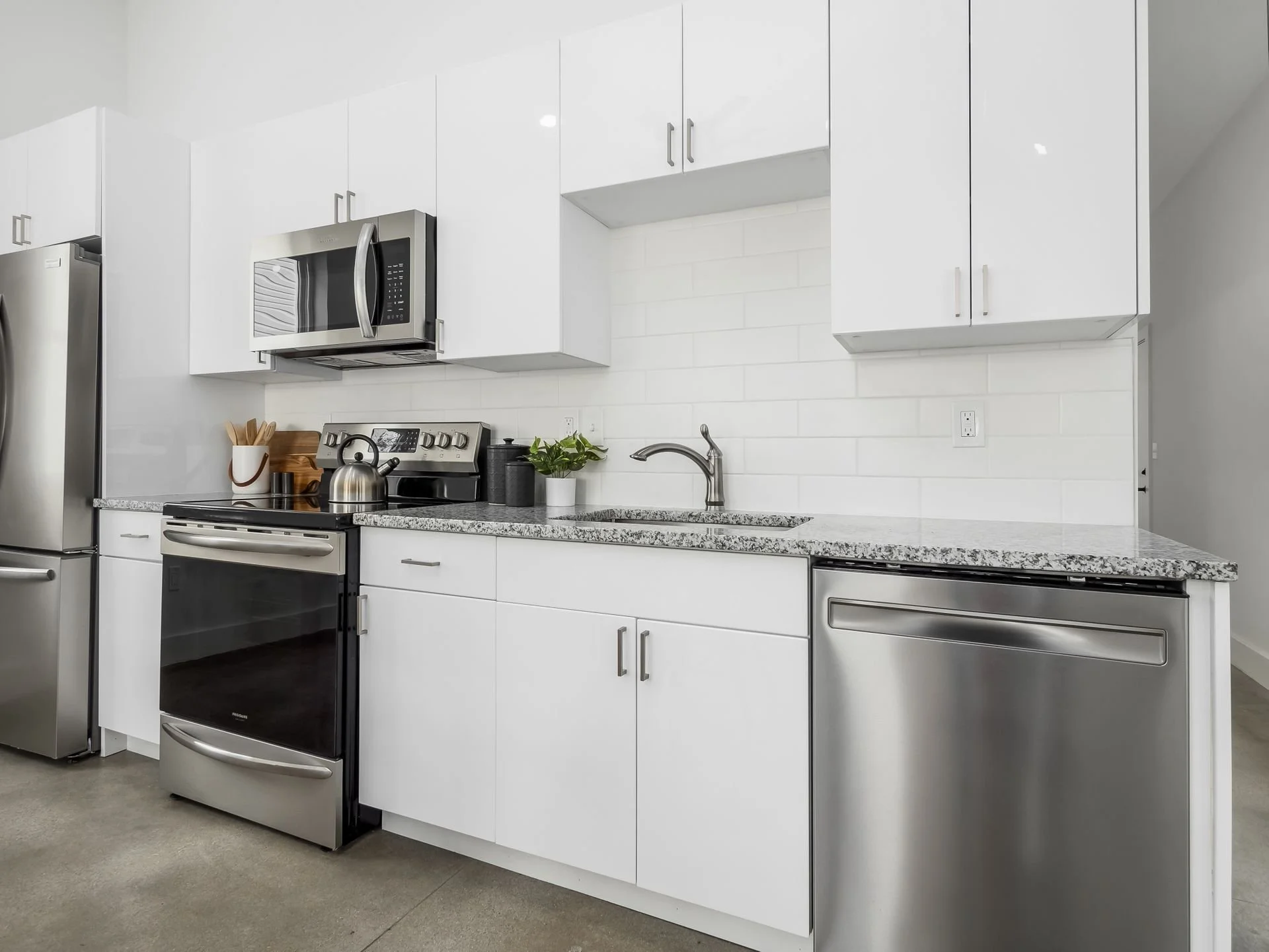 015_030697c33_N 94 Eureka 028.jpg