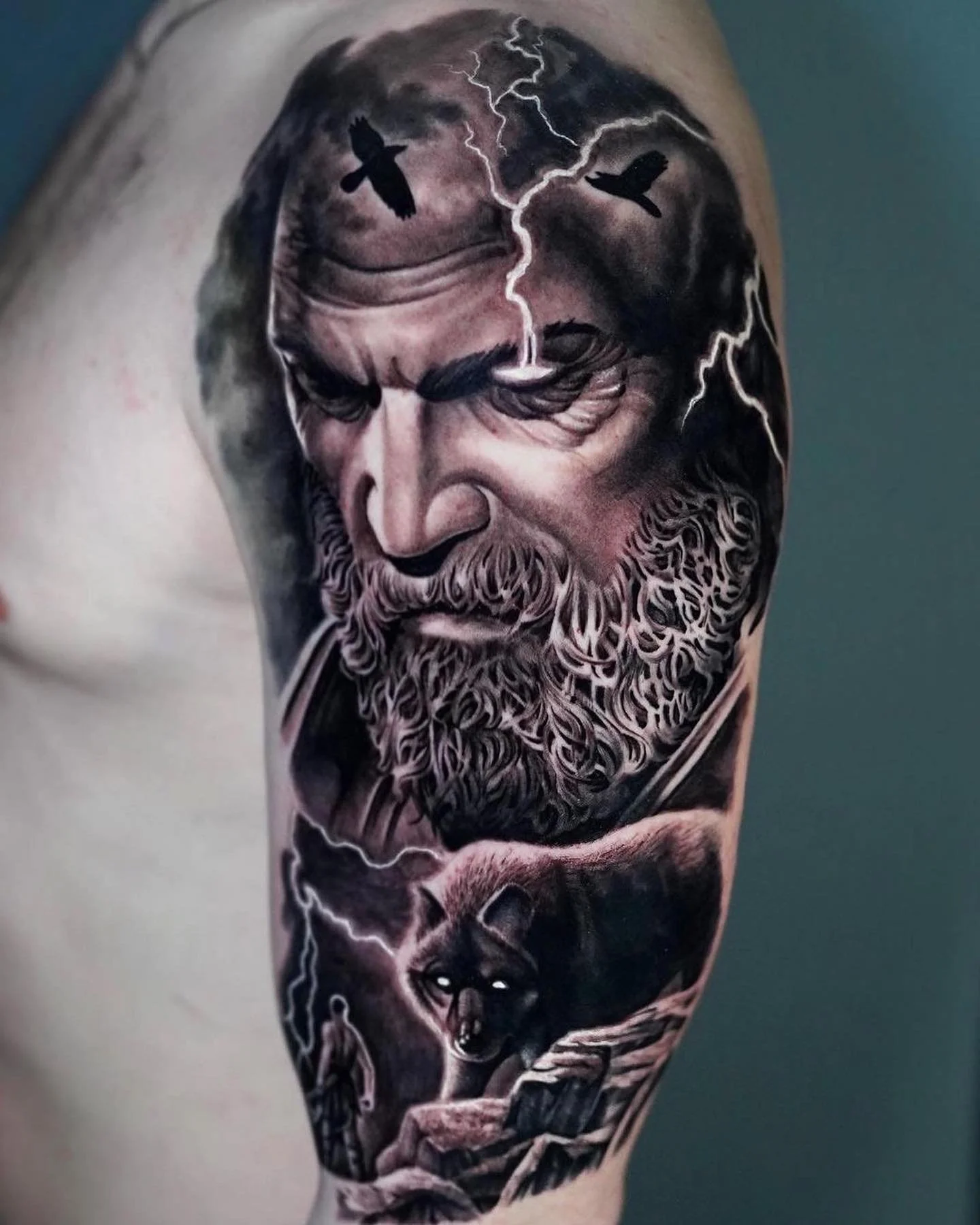 reign-gallery-image-2-zeus.jpg