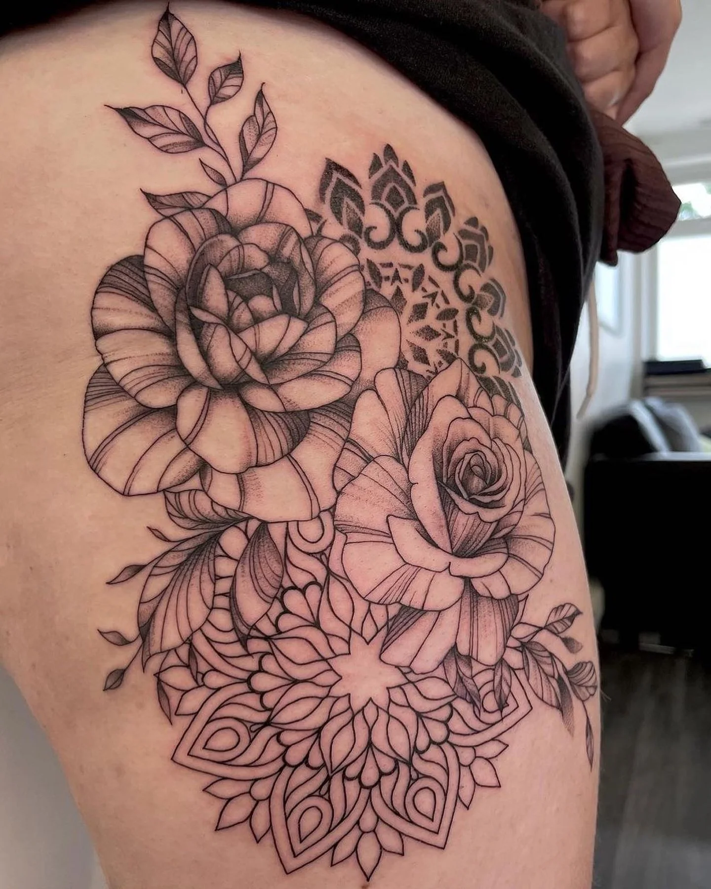 reign-gallery-image-8-flowers.jpg