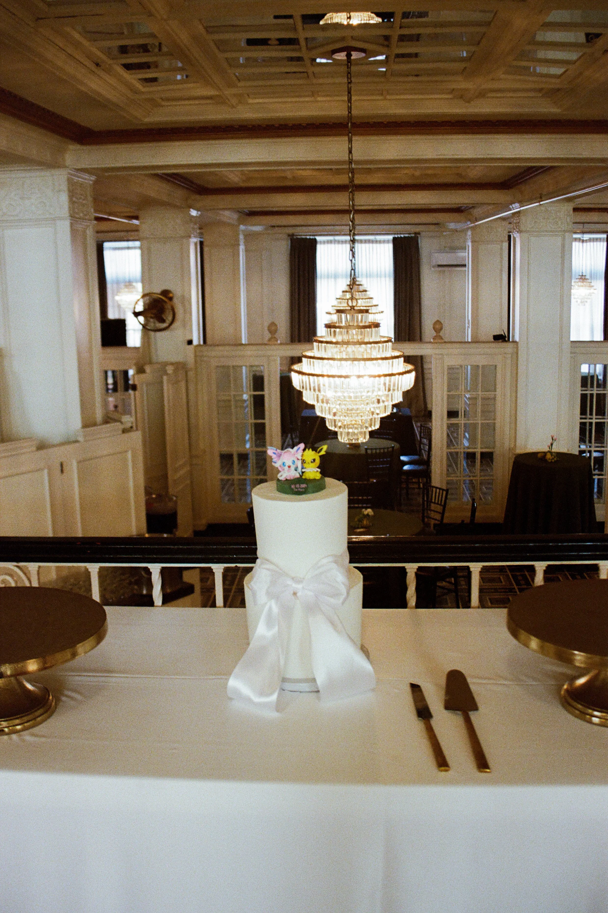 stunning 3 tier wedding cake