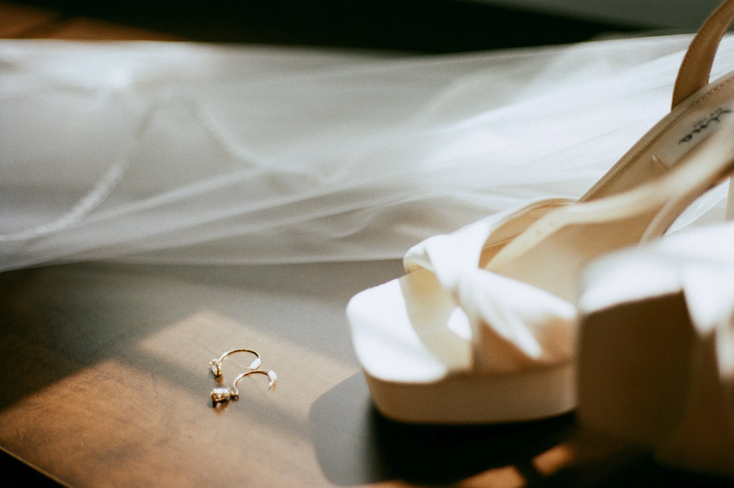 bridal-details-on-35mm-film