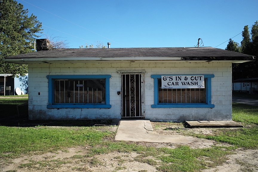 6's In and Out Car Wash Hwy 52 Kingstree SC.jpg