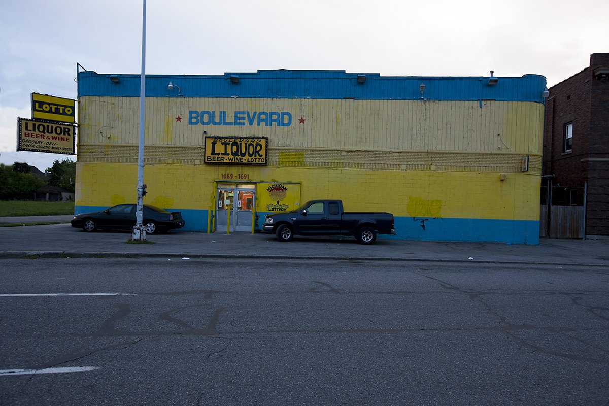 Boulevard Liquor1.jpg