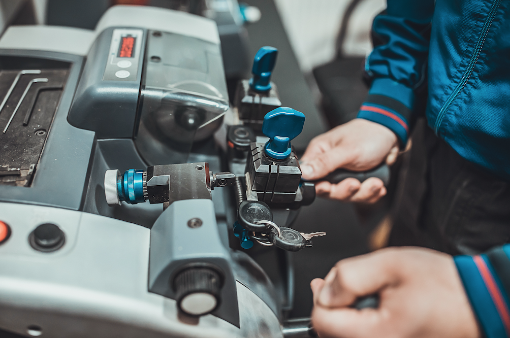 Choose Professional Locksmiths OVER Kiosks