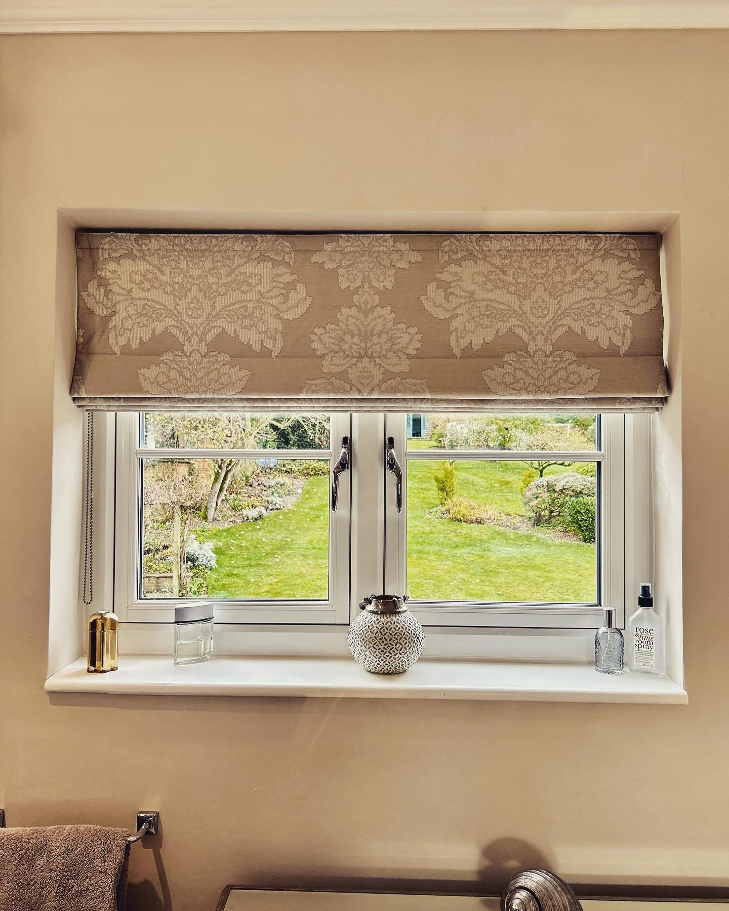 We also do casement windows! Period homes often have a casement window in a bathroom or another room &ndash; and we can install these, too, while we work on your sash windows. 

Designed to seamlessly merge with any traditional architectural style, o