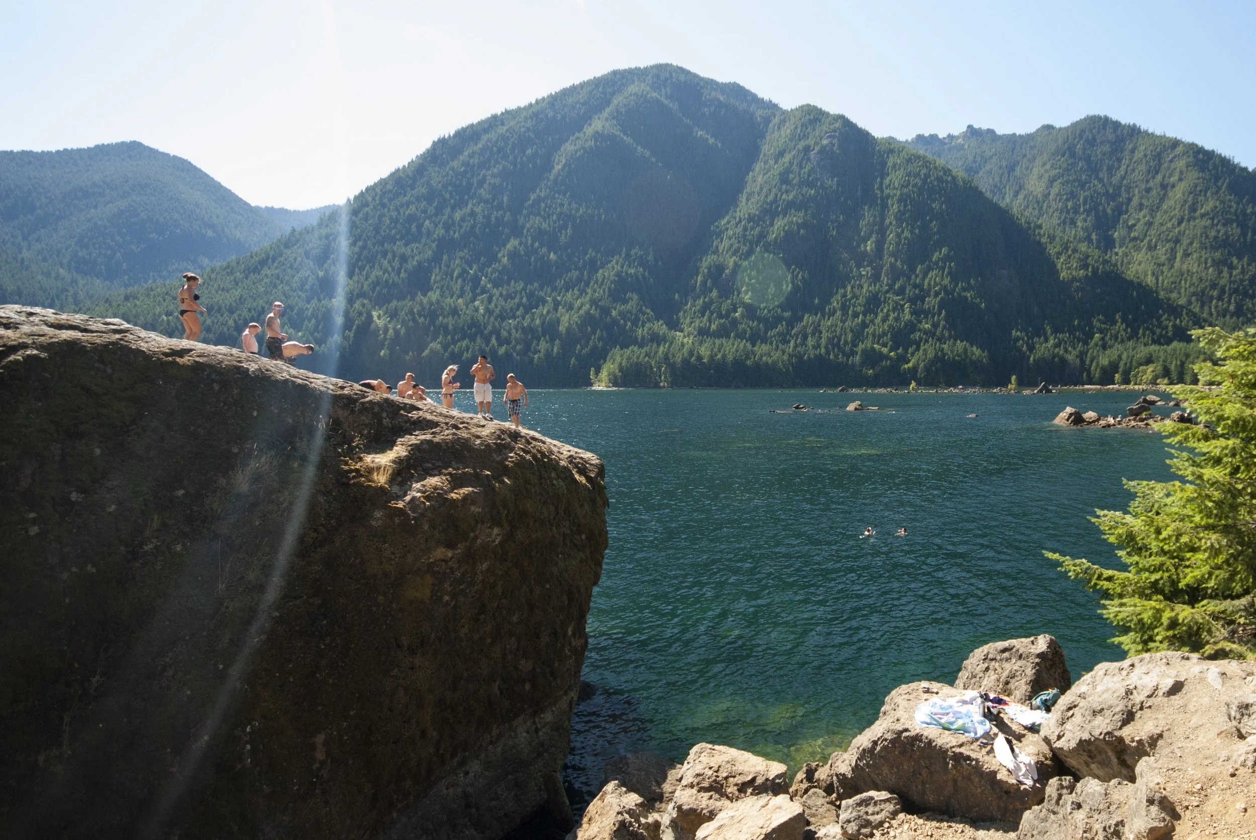 cliff jump at lake Cushman