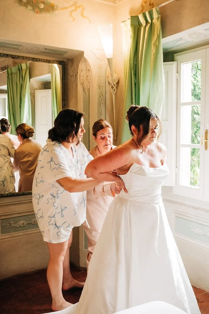 116-tuscany-wedding-getting-ready-villa.jpg