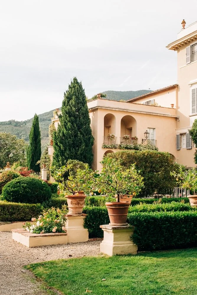 19-tuscany-wedding-details-rehearsal-dinner.jpg