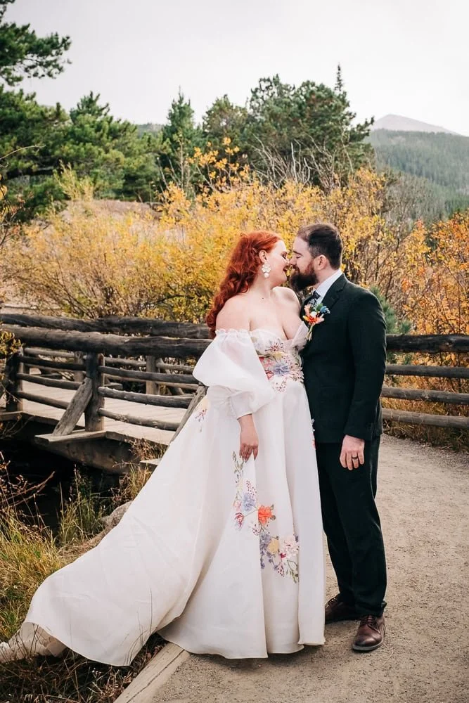 163-micro-wedding-rmnp-fall.jpg