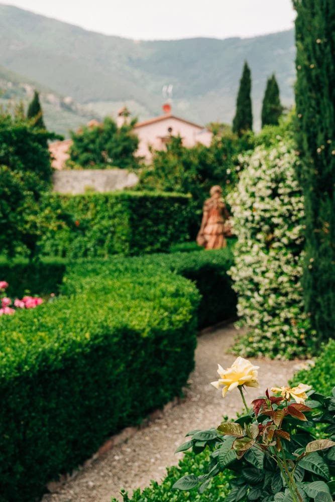 3-tuscany-wedding-details-villa-scorzi.jpg