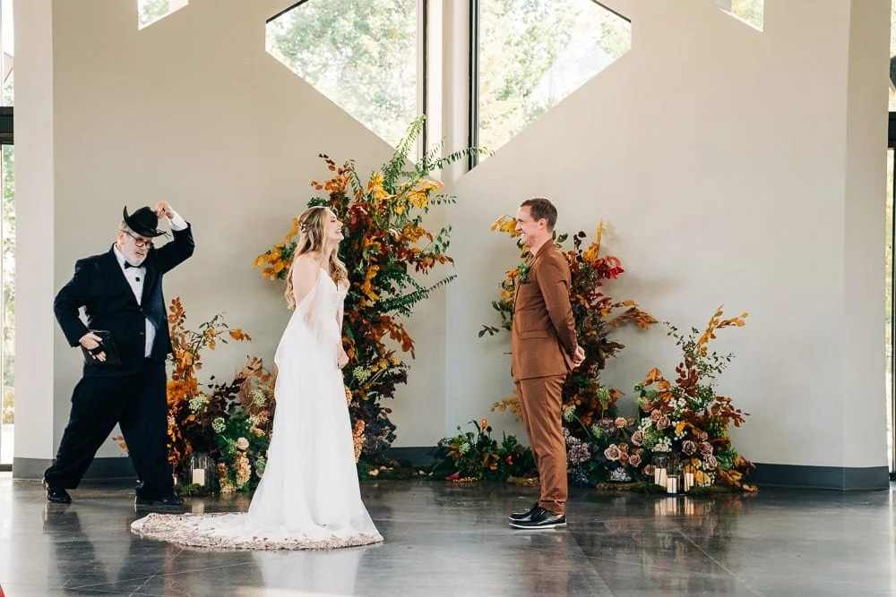 119-fall microwedding ceremony.jpg