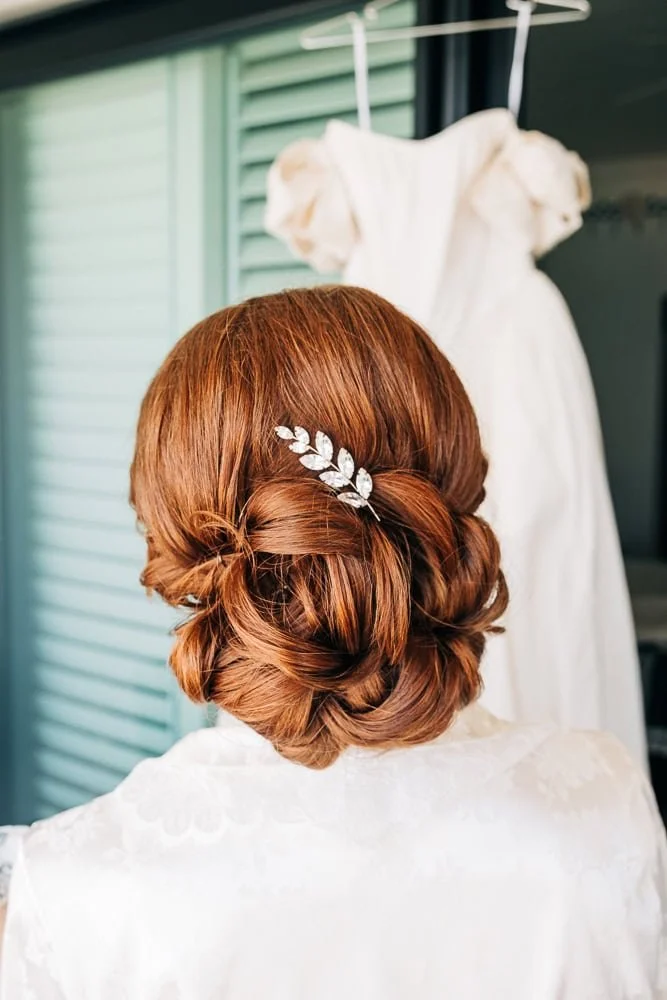062-bride-getting-ready.jpg