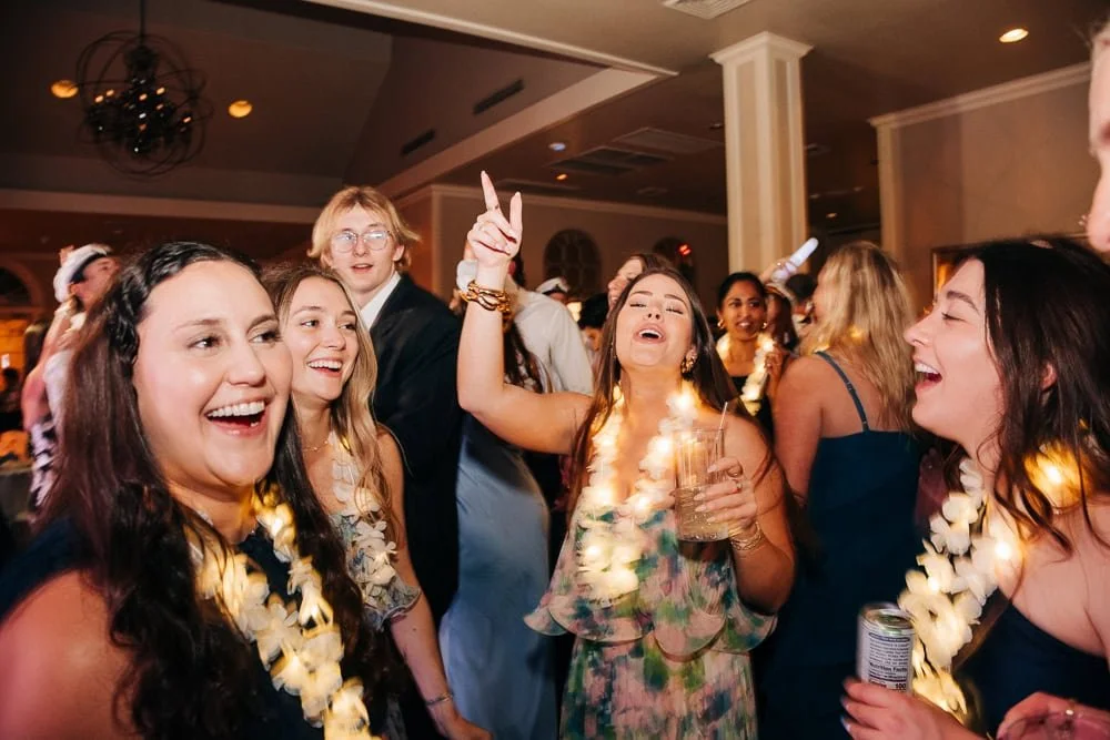 135-yacht-club-wedding-reception.jpg